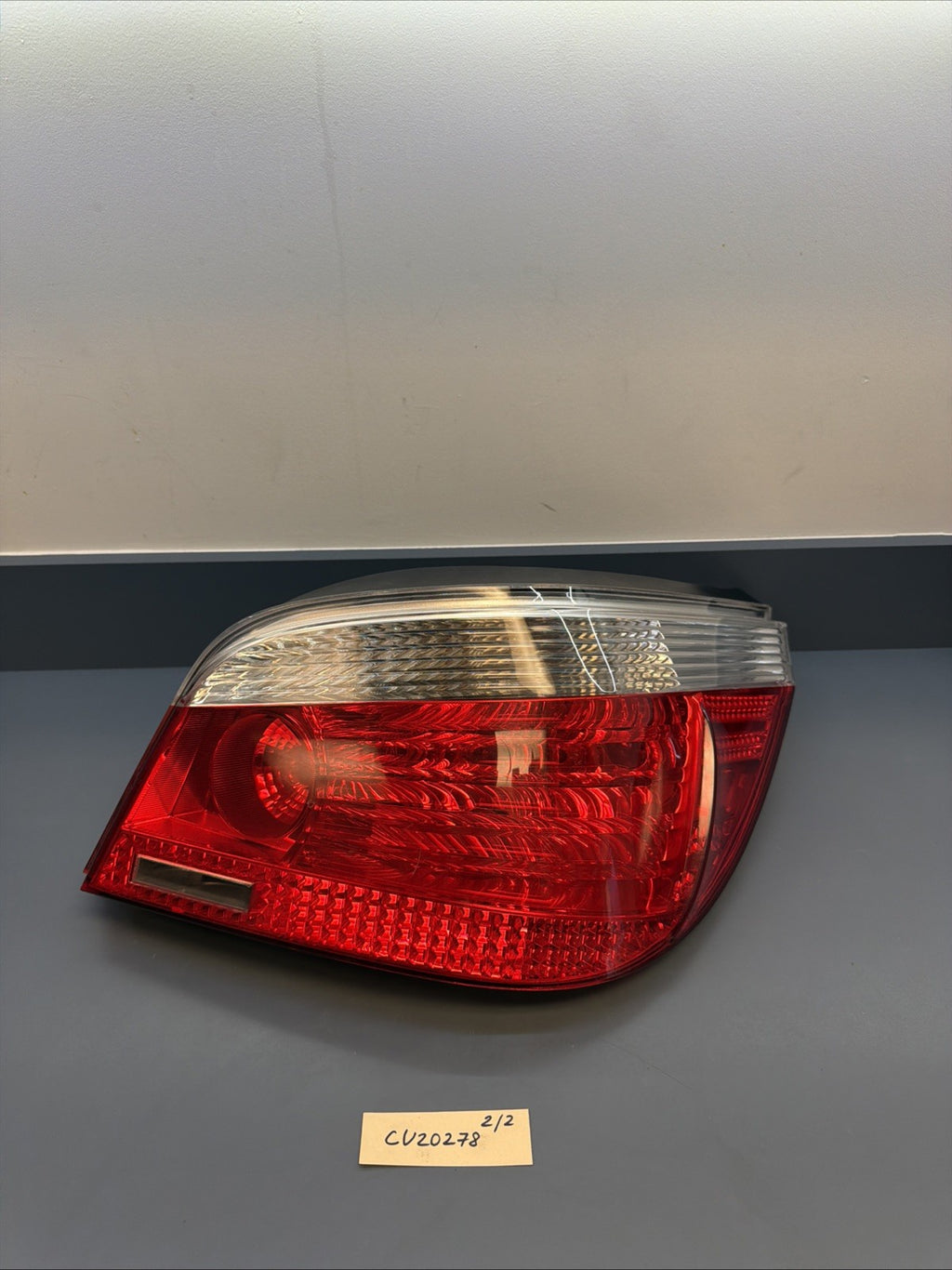 04 - 07 BMW E60 5 SERIES RIGHT PASSENGER TAIL LIGHT LAMP 7165740 OEM PRE LCI