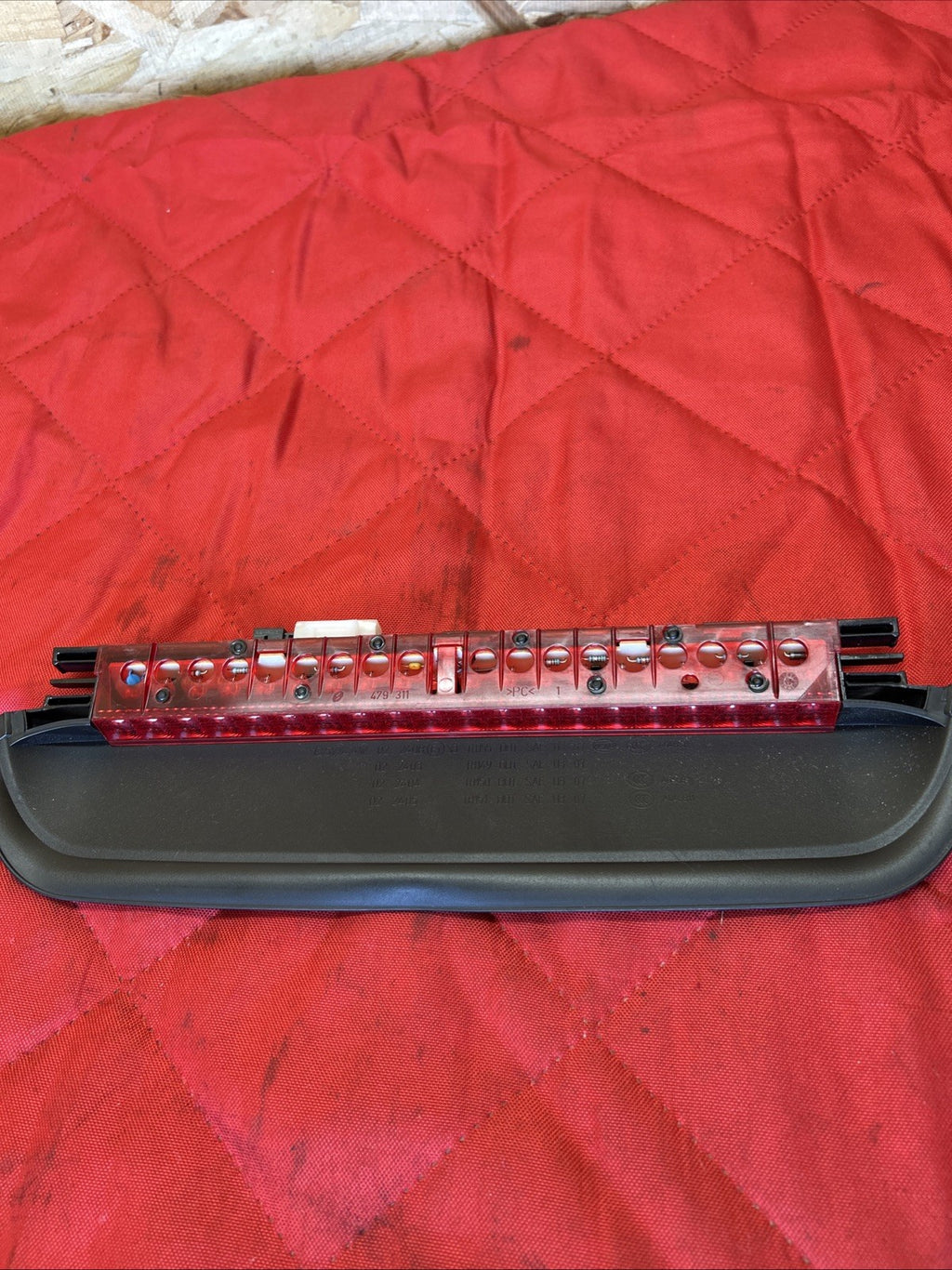 06-11 BMW E90 E92 328I 330I 335I M3 THIRD BRAKE STOP LIGHT LAMP 7146059