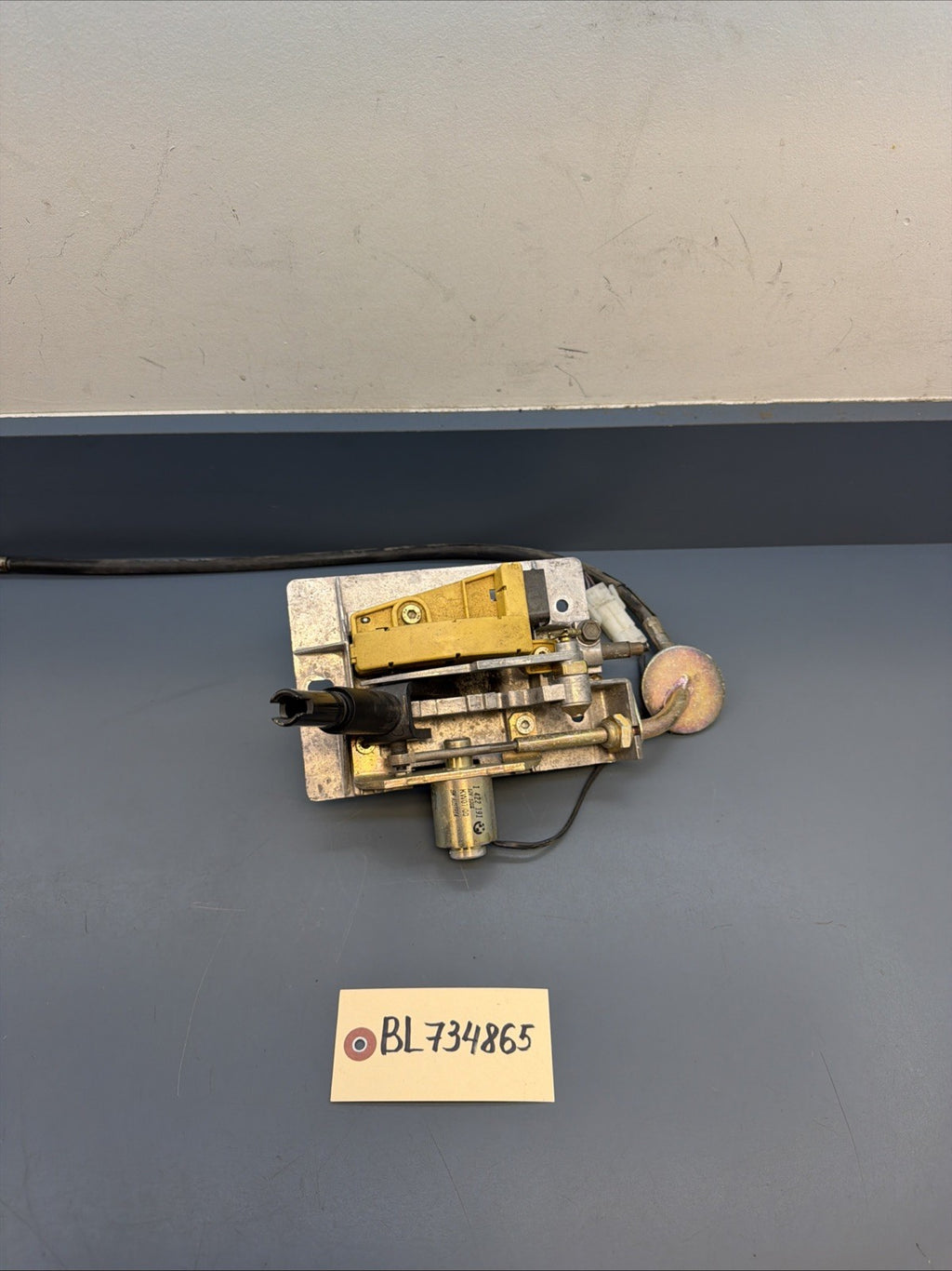 BMW Z3 Roadster Gear Selector Shifter Automatic 99-02 OEM 1422191