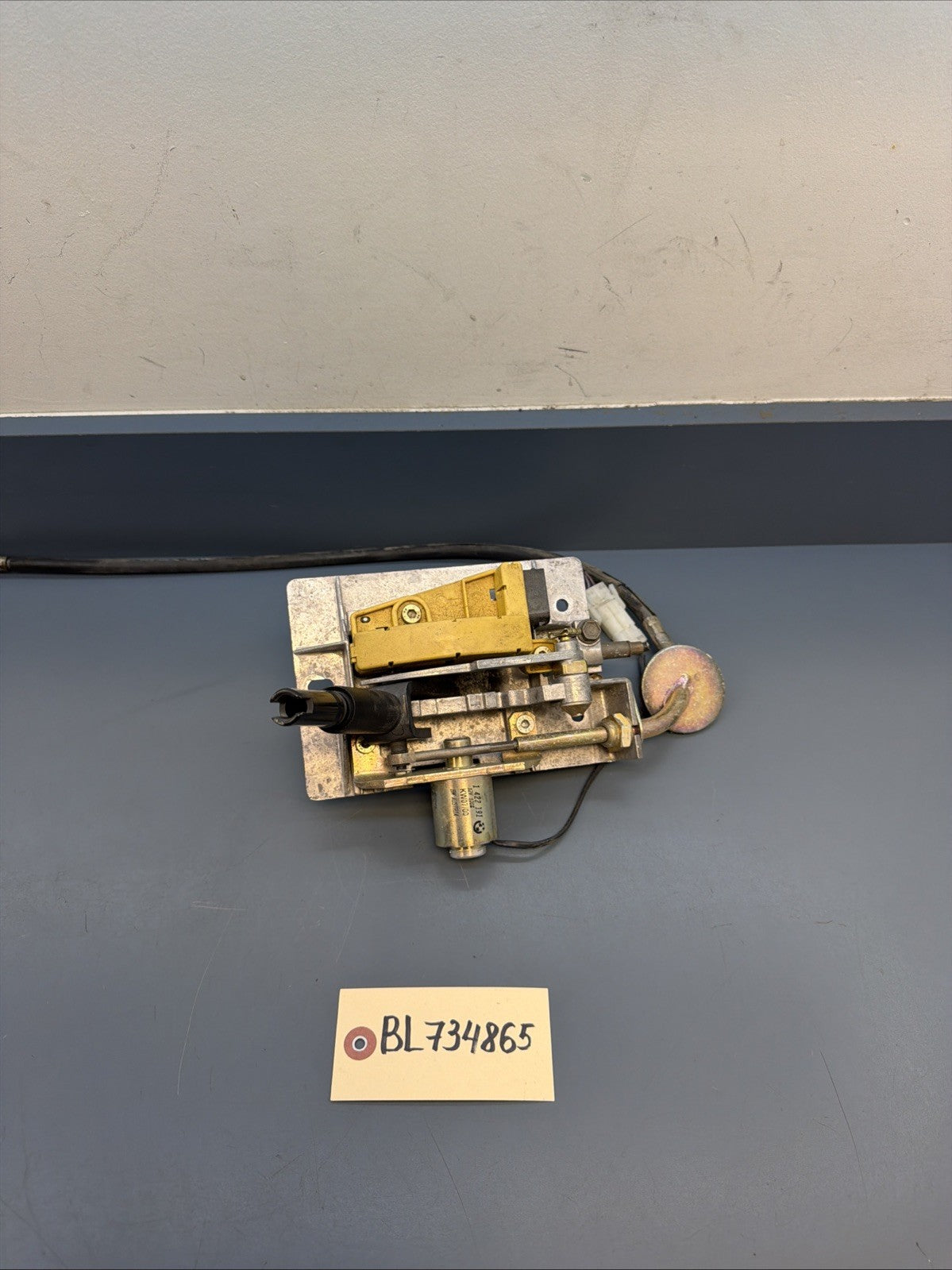 BMW Z3 Roadster Gear Selector Shifter Automatic 99-02 OEM 1422191
