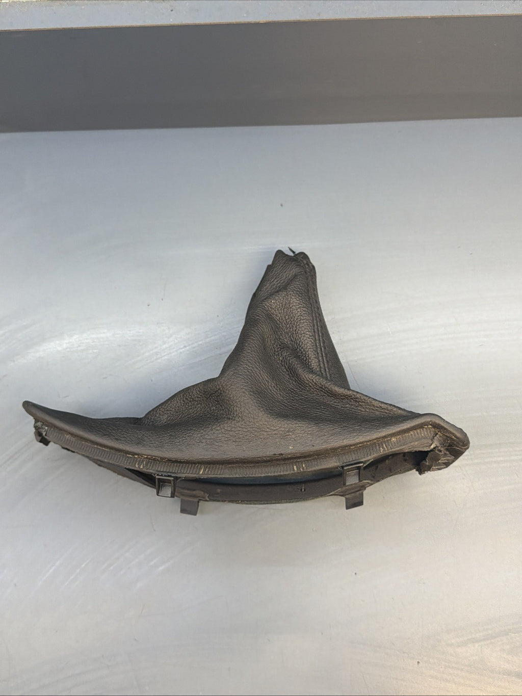 06-11 BMW E90 E92 E93 335i 325xi M3 Emergency Break Handle Boot 7155622 BLACK