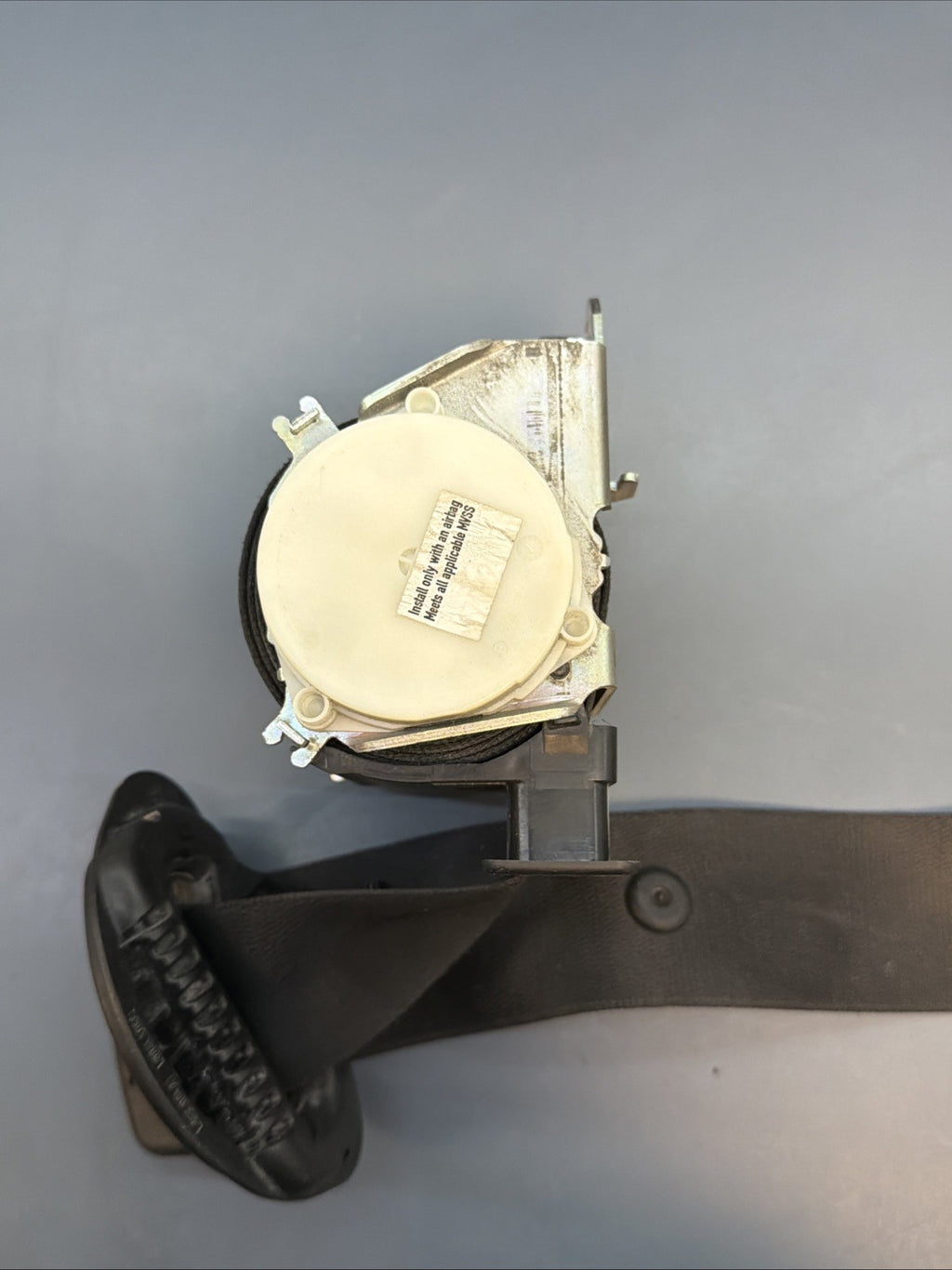 08-13 BMW E90 E92 E93 M3 OEM Coupe Front Left Seat Belt Retractor Black 34023561