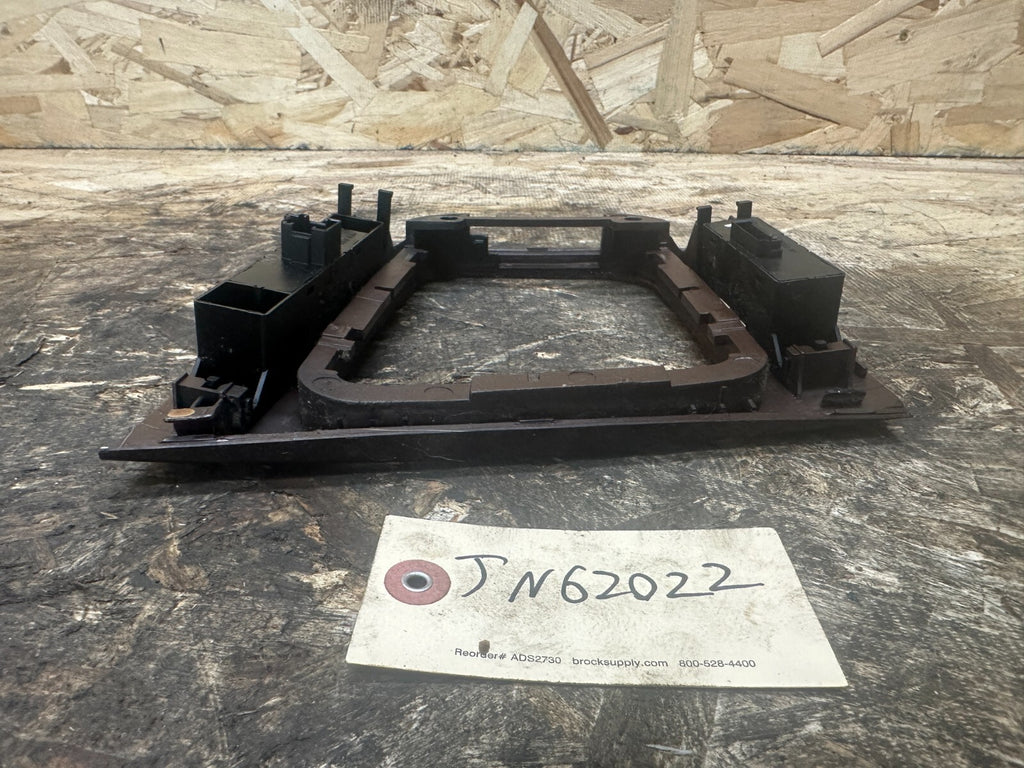 BMW 1997-2006 323ci CENTER CONSOLE SHIFTER BEZEL TRIM BURLED WOOD OEM 8981512