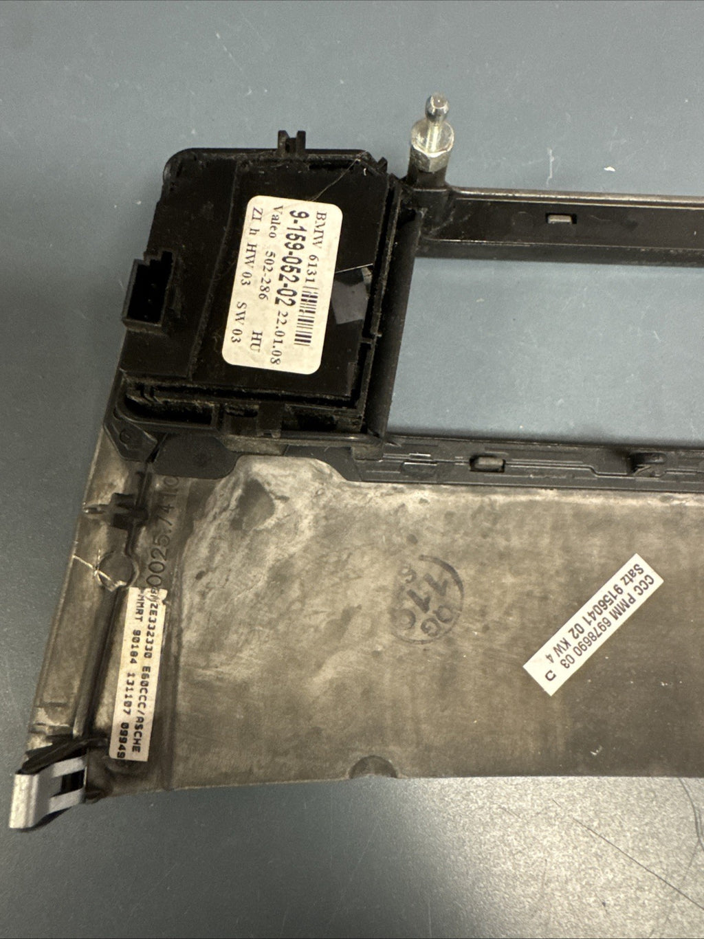 04-10 BMW 535I E60 FRONT DASH HEATED SEAT TRACTION PANEL OEM 6978690