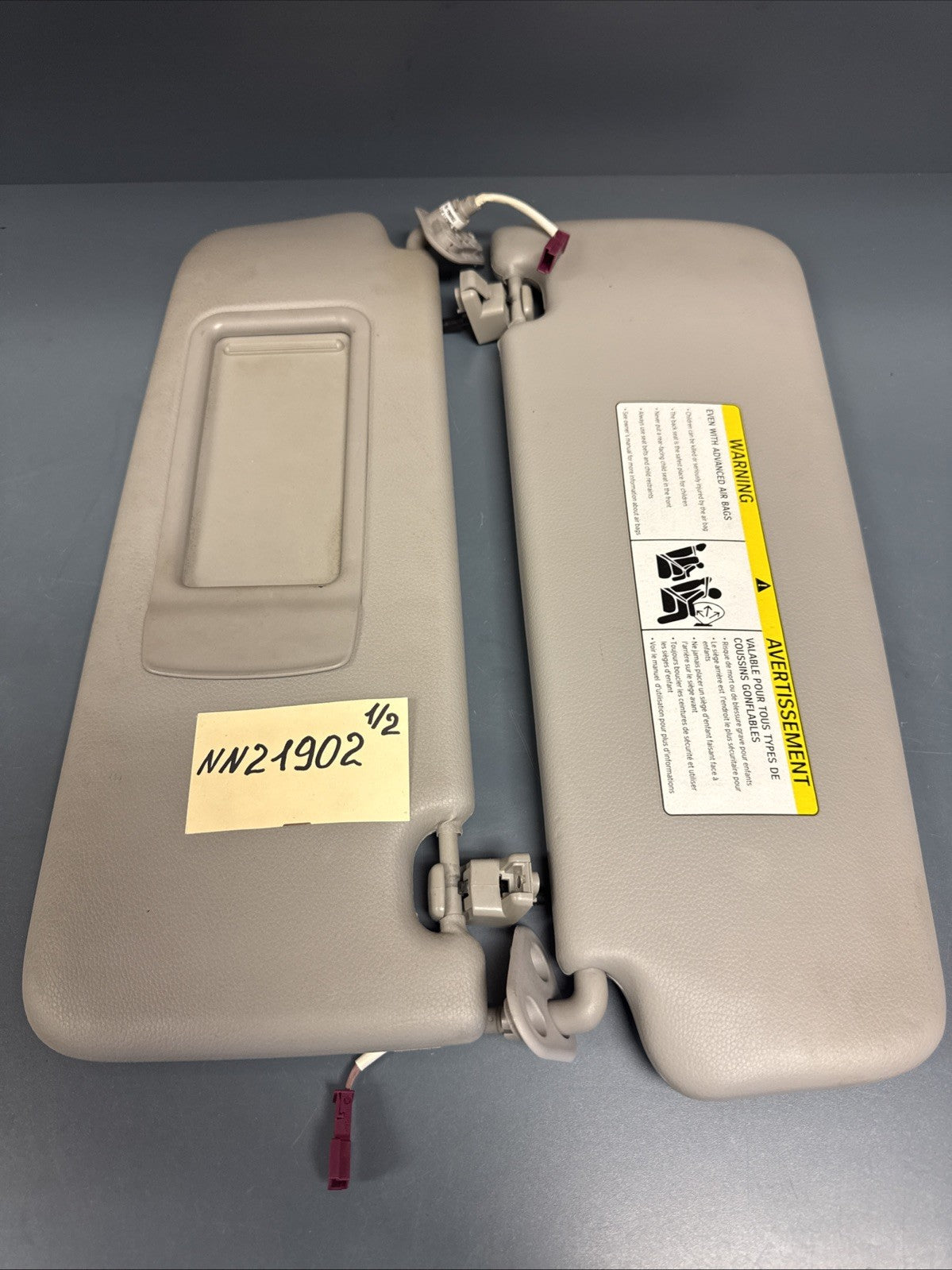 BMW E90 E91 E92 E93 Sun Visor Set OEM – Driver & Passenger 6905983