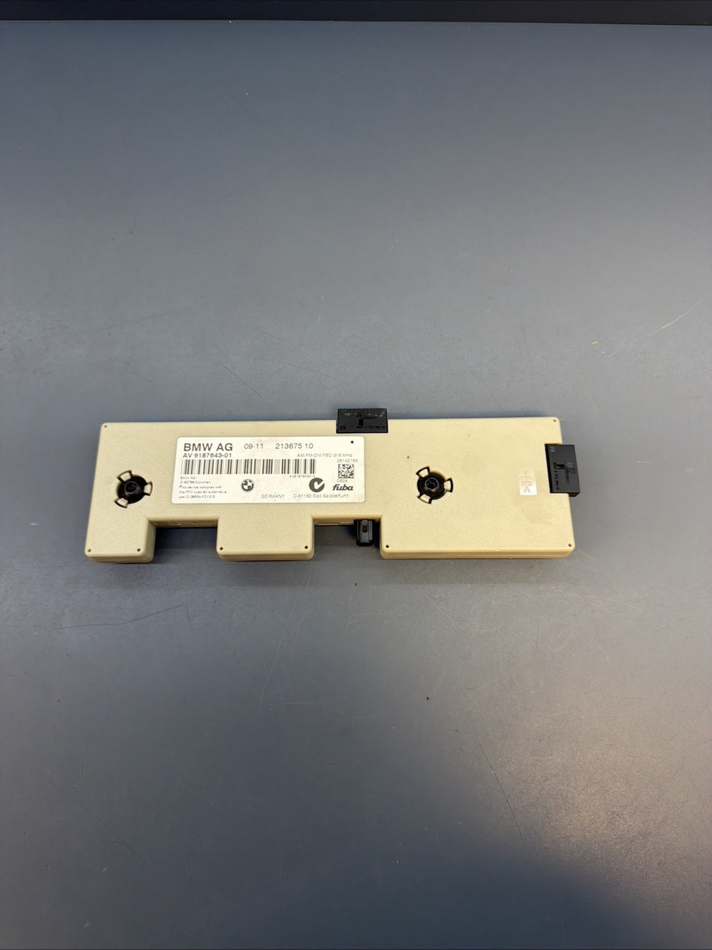 2008 - 2013 BMW E92 E90 E93 M3 Radio Antenna Amplifier Module 9187643-01 OEM
