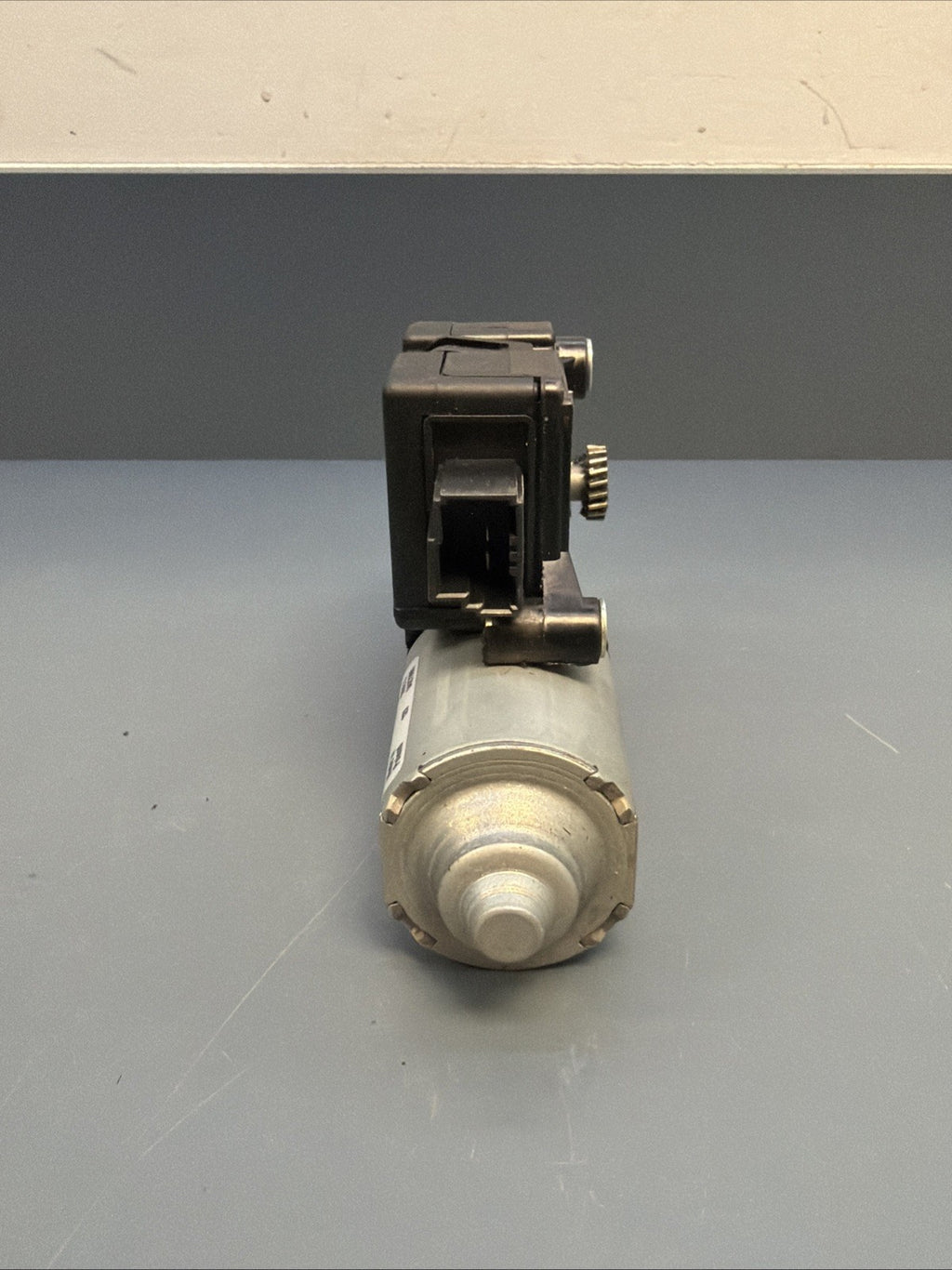 07-13 OEM BMW E90 E92 328 335 M3 Upper Sunroof Moon Roof Motor Unit 7193398