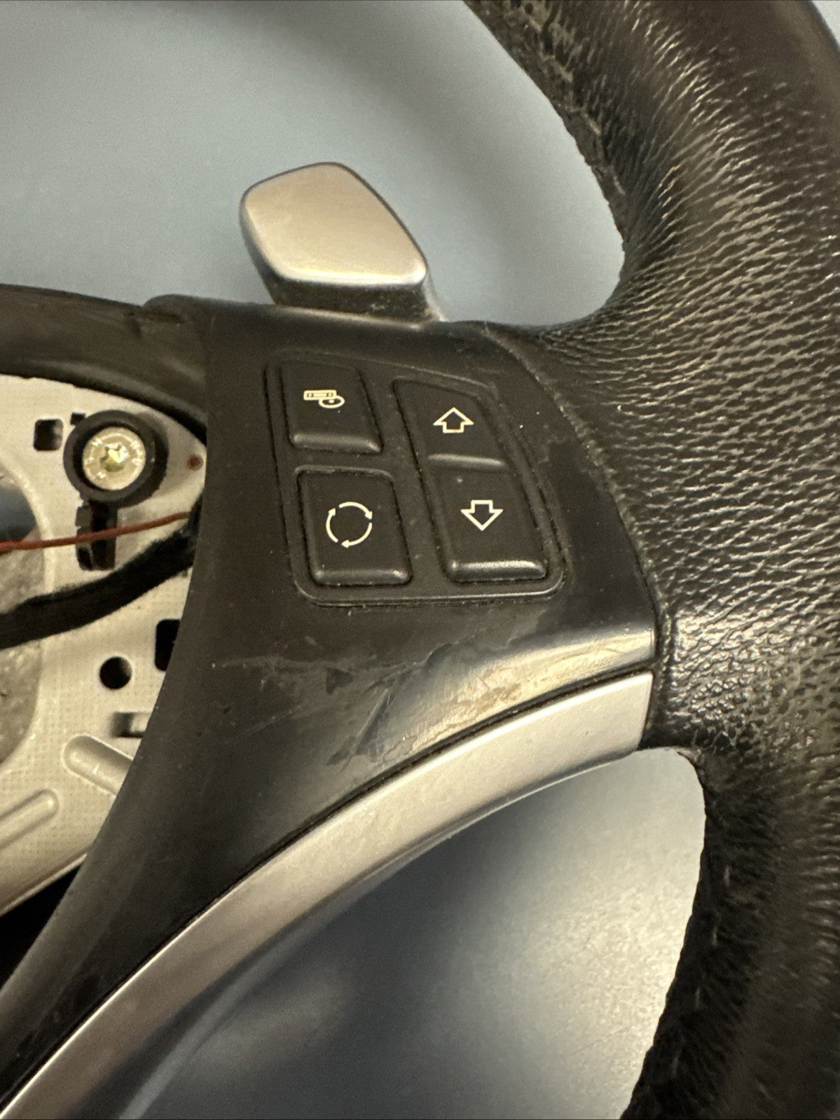 BMW 06-12 E90 E88 NON HEATED SPORT STEERING PADDLE SHIFT BLACK LEATHER 6781086