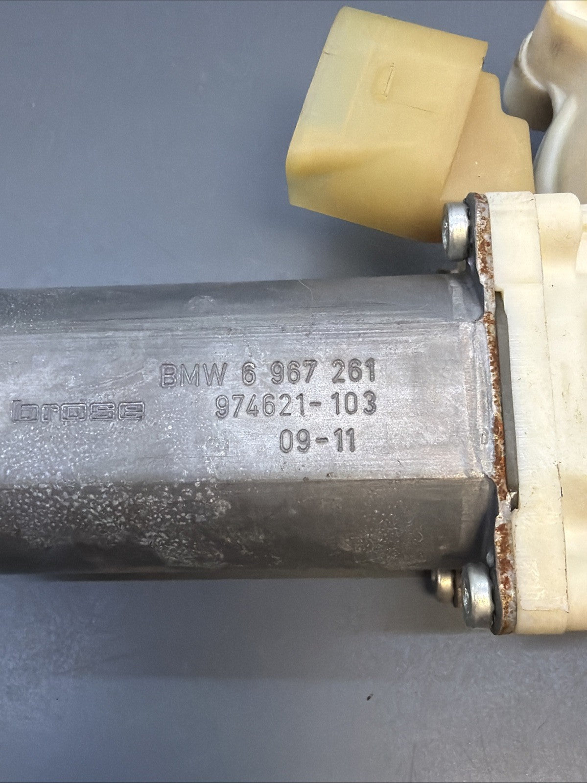 2007-2013 BMW X5 E70 FRONT OR REAR LEFT DOOR WINDOW MOTOR 6967261 OEM