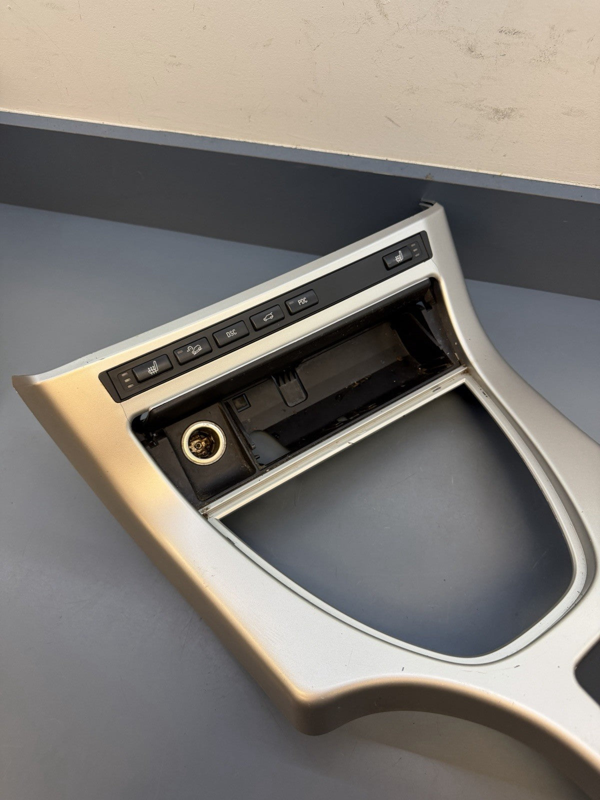 01-06 BMW X5 Dash Center Console TRIM w/ Ash Tray & Cup Holder 8402967