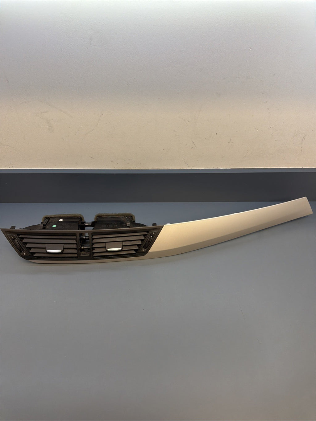 12-15 BMW X1 E84 DASHBOARD PANEL & AC AIR VENT GRILLE TRIM SILVER 9258354