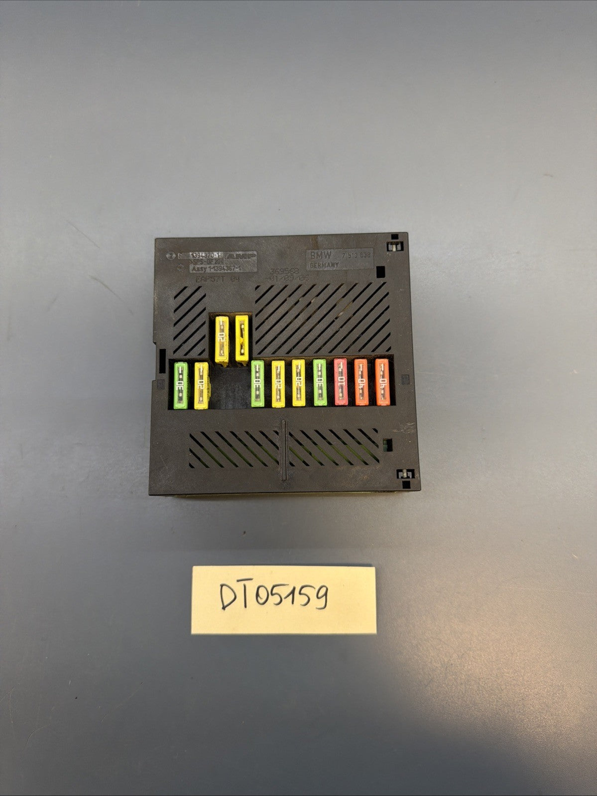 OEM BMW E60 E61 E63 E64 E65 E66 E67 E53 Phantom Integrated Supply Module 7510638