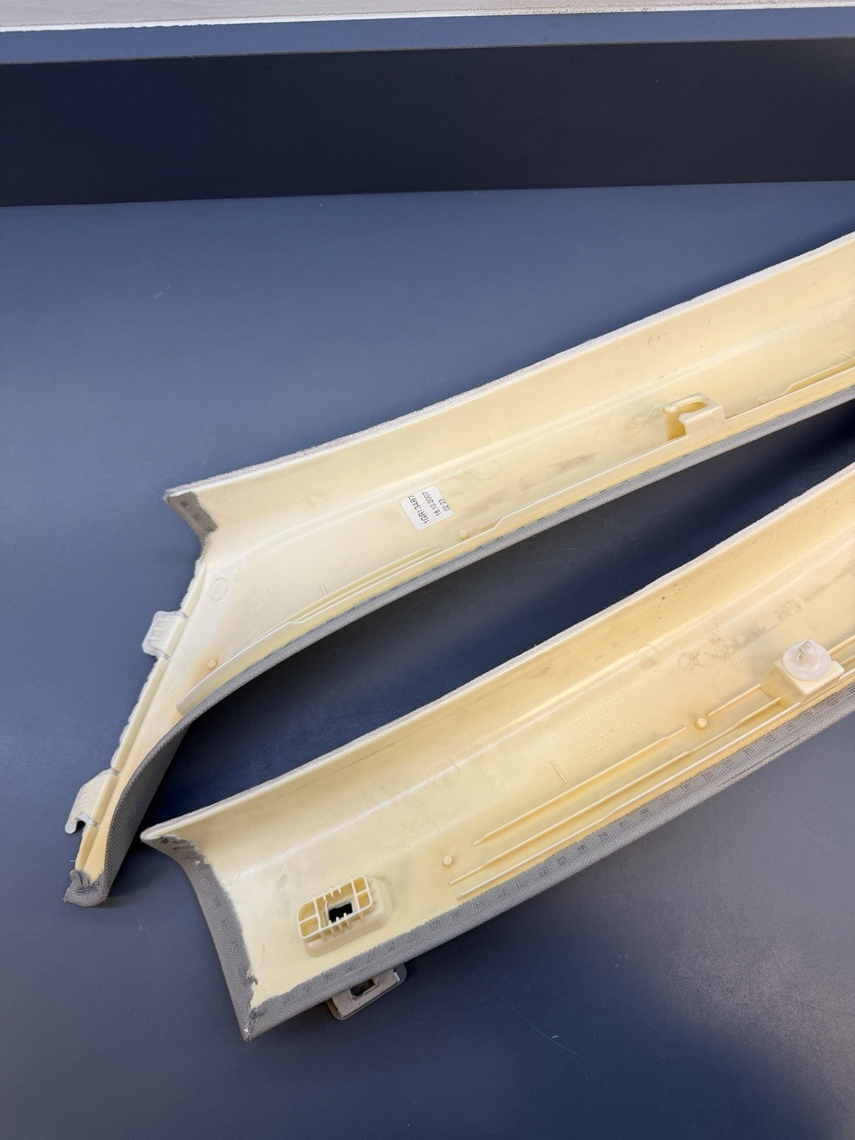 BMW E90 335xi Series 4dr Front Left & Right A Pillar Cloth Trim 7058332 7058331