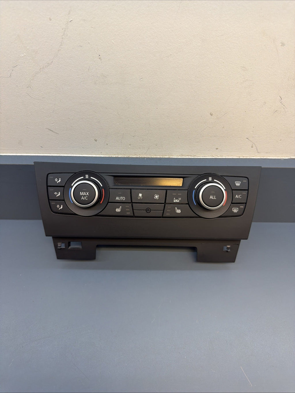 2012-2015 BMW X1 E84 A/C HEAT CLIMATE CONTROL PANEL OEM 9292262