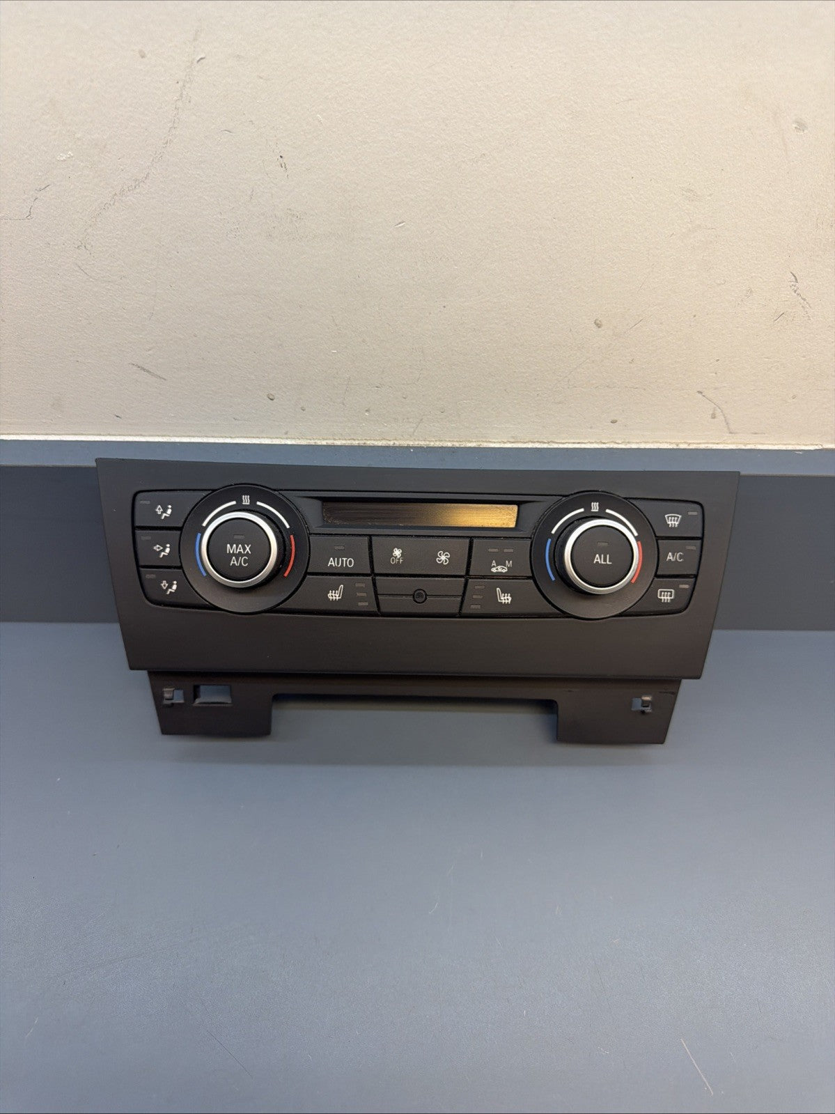 2012-2015 BMW X1 E84 A/C HEAT CLIMATE CONTROL PANEL OEM 9292262