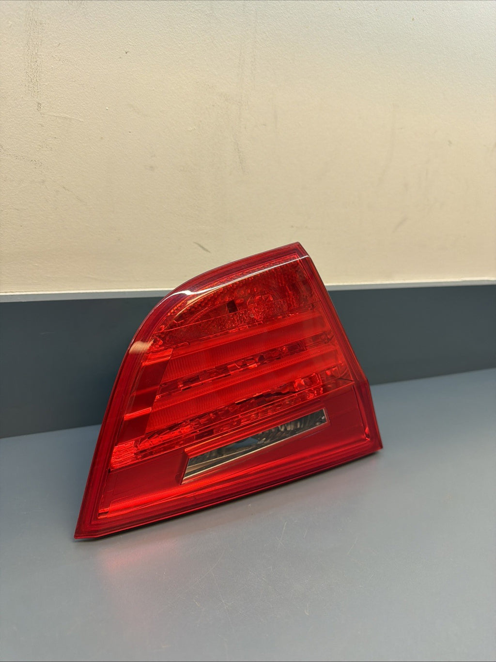 09-11 BMW E90 328i 335i Sedan Left Driver Trunk Taillight Light 7289427 OEM LCI