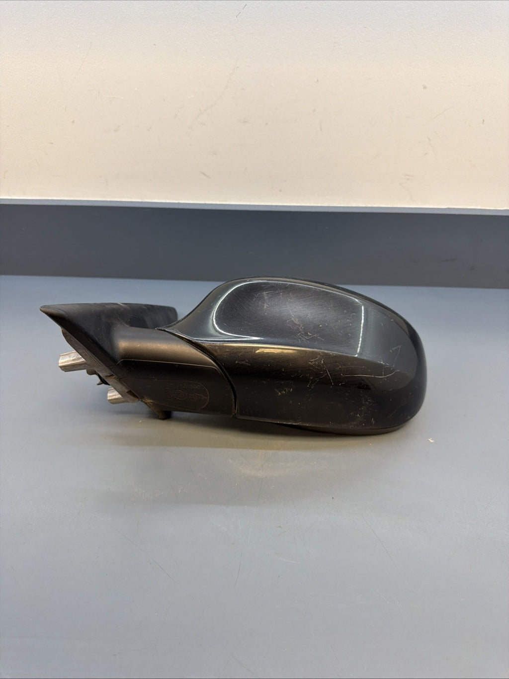 2009–2011 BMW 335i E90 Front Driver Side Mirror OEM 7182695