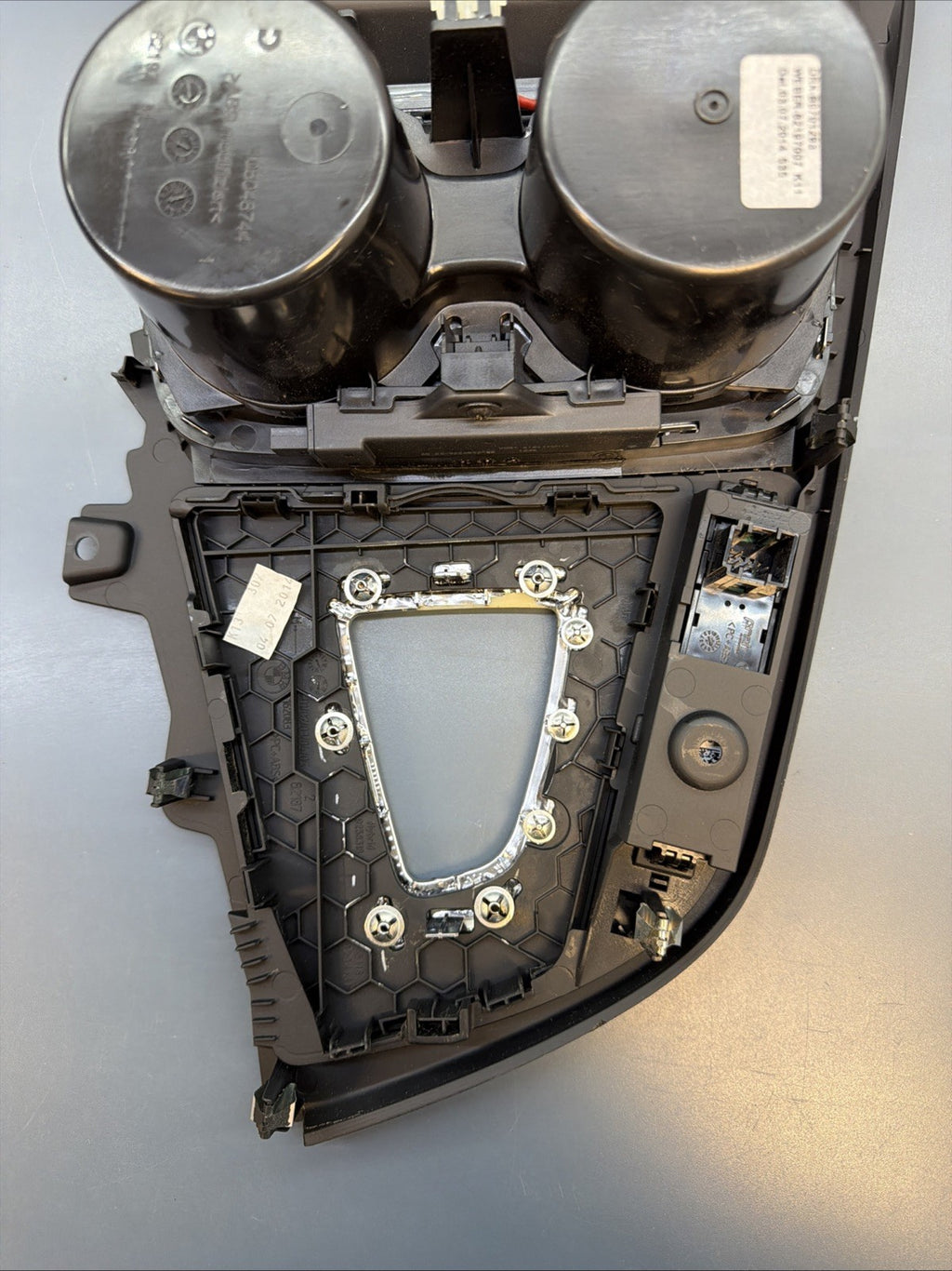 12-18 BMW F30 320i xDrive Center Console Cup Holder Ashtray Panel Trim 9218925