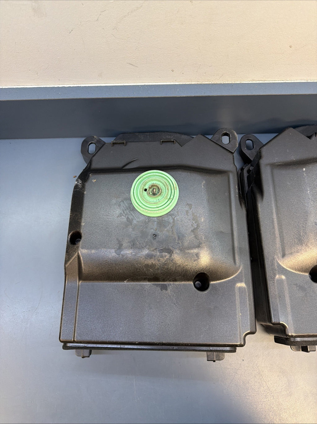 11-15 BMW X1 E84 RT & LT Subwoofer Speaker Set Of 2 9143144 OEM 9143144 9143143