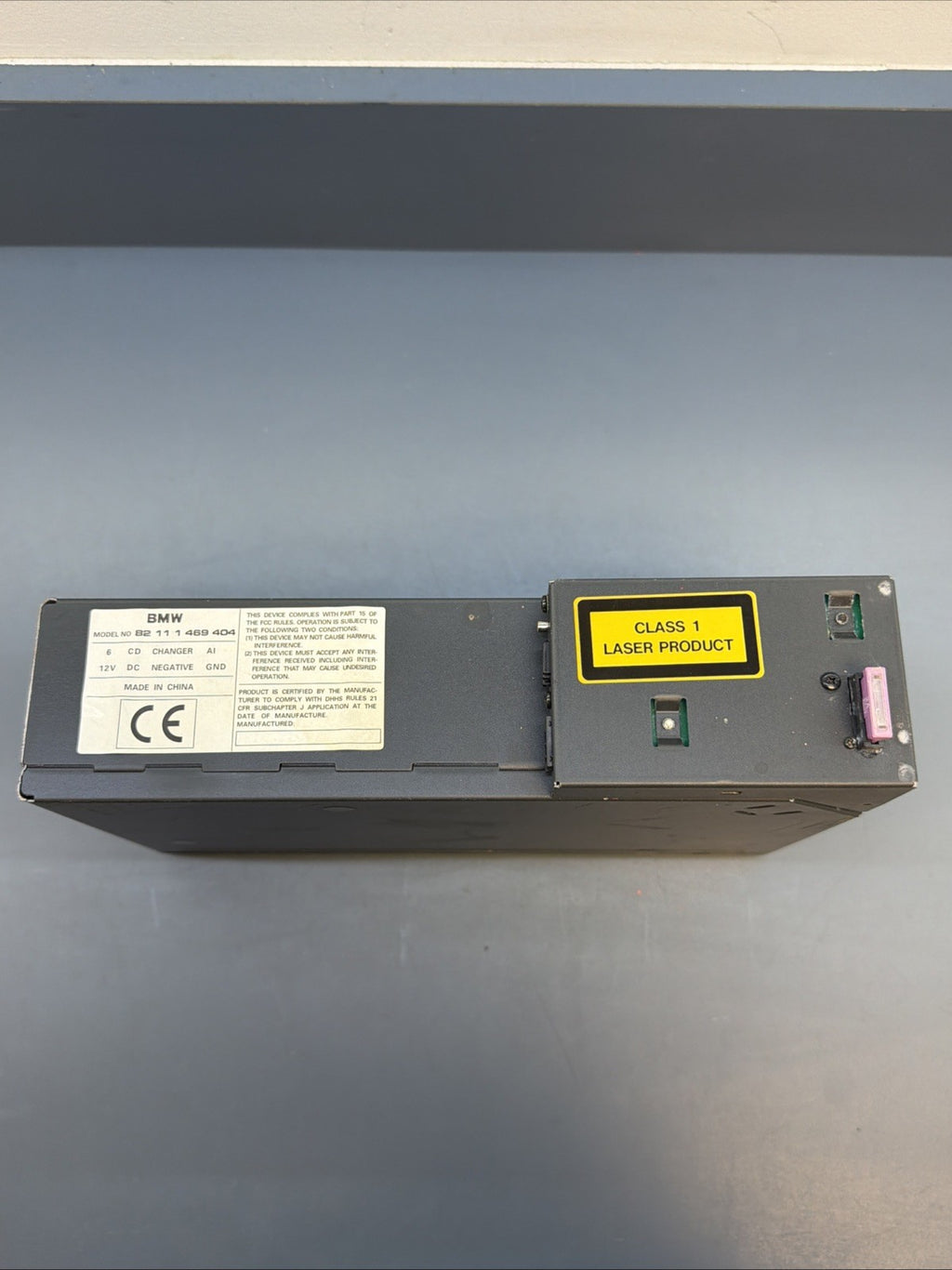 BMW E39 97-03 525i 528i 530i 540i M5 Trunk OEM 6 disc CD Changer OEM 1469404