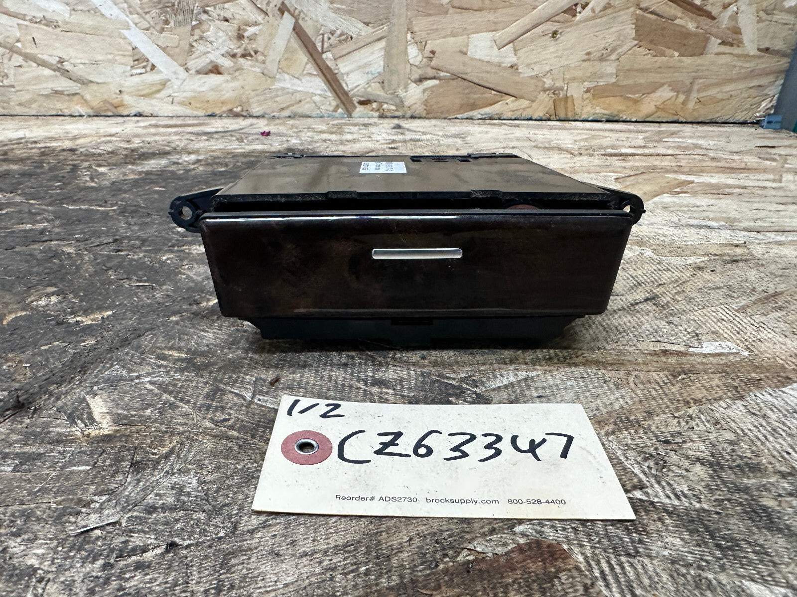BMW 2008-2010 E60 5 SERIES CENTER CONSOLE FOLDING ASHTRAY WOOD 6976376/6976375