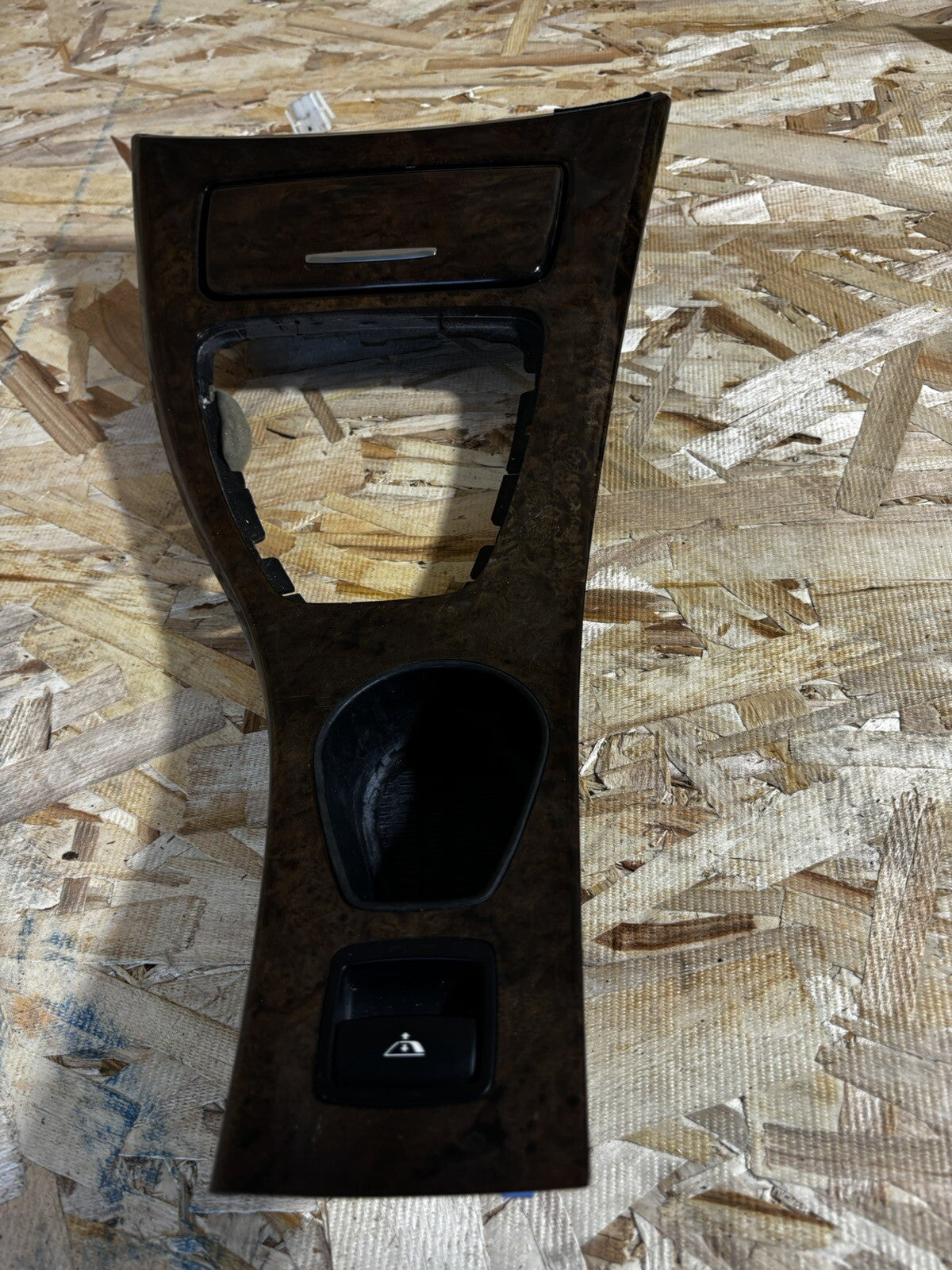 BMW OEM 3 series E93 335i 328i LHD center console wood trim With Charger port