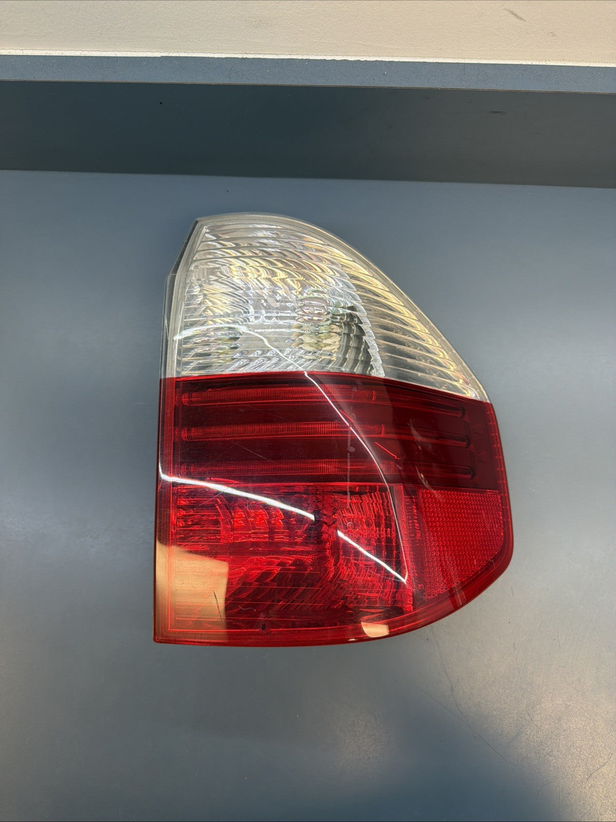 2007-2010 BMW E83 X3 Right Passenger Side Rear Outer Halogen Light OEM 7162212
