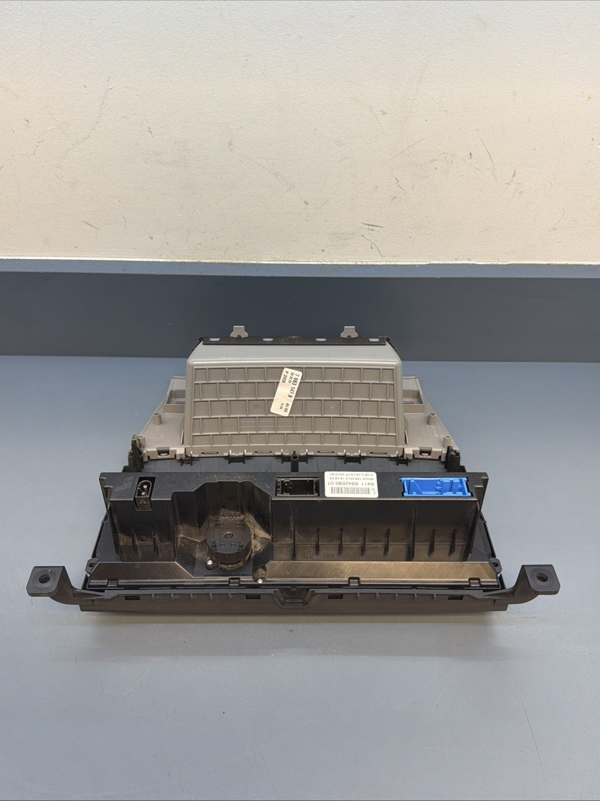 BMW 5 SERIES E60 E61 AC Control Unit Air Climate Control with storage 6946979