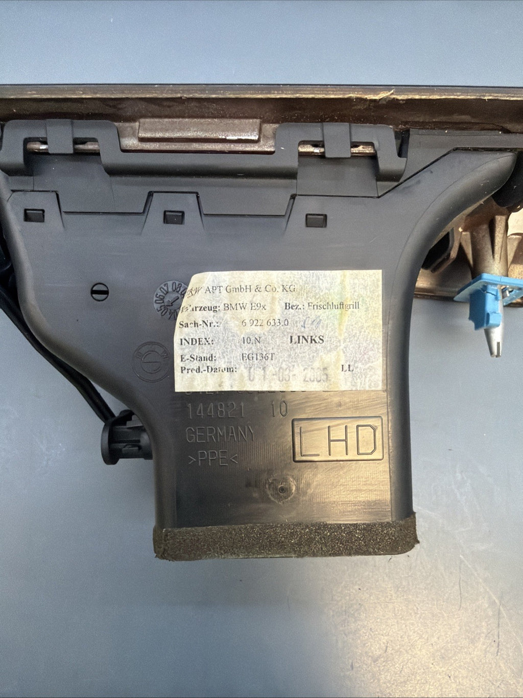 06-08 BMW E90 325I 328I 330i 335I LEFT DASH DASHBOARD DRIVER AIR VENT 6922633