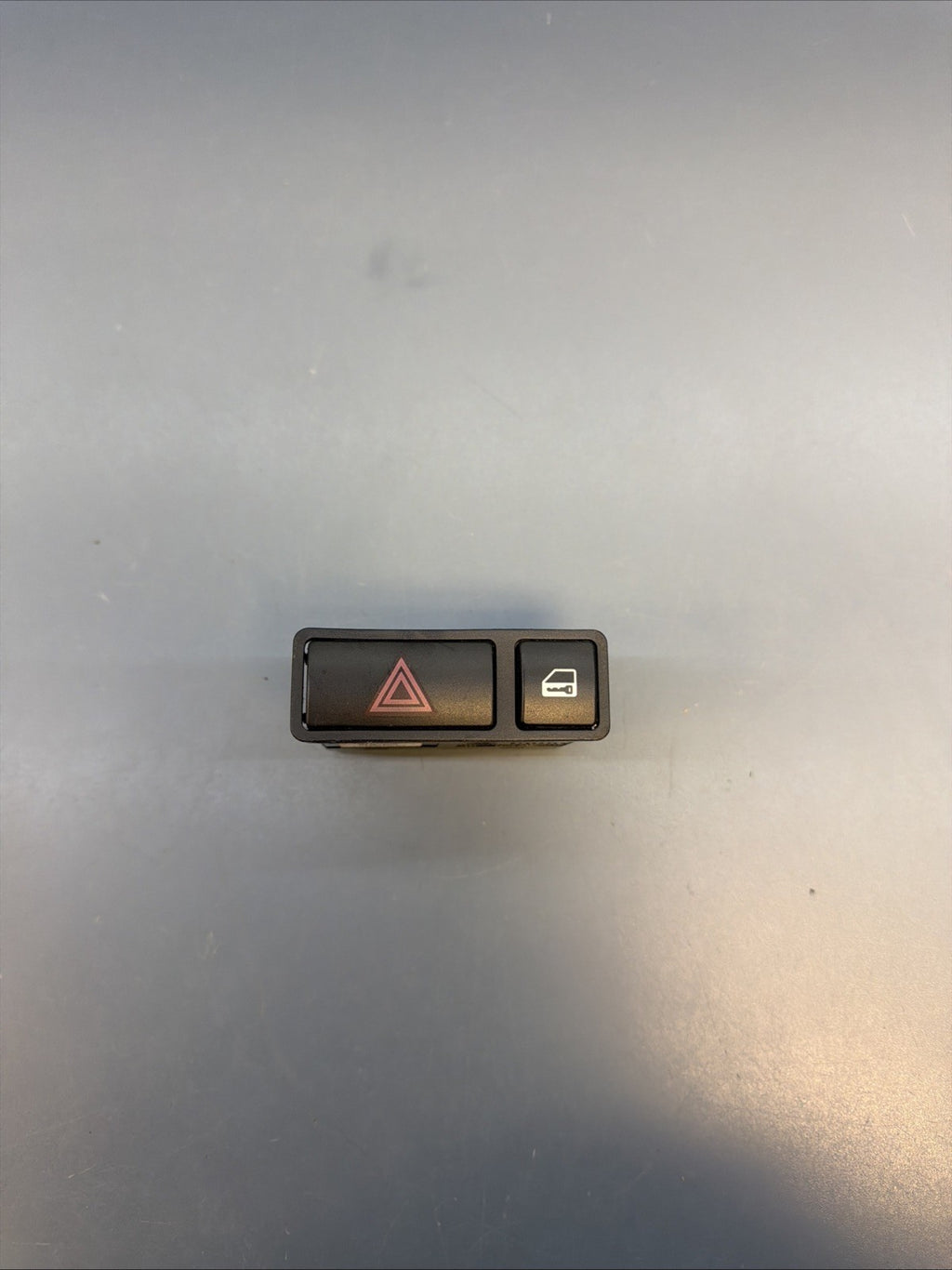 2000-2006 BMW E53 X5 E46 3 Series Hazard Locking Switch OEM 8368920