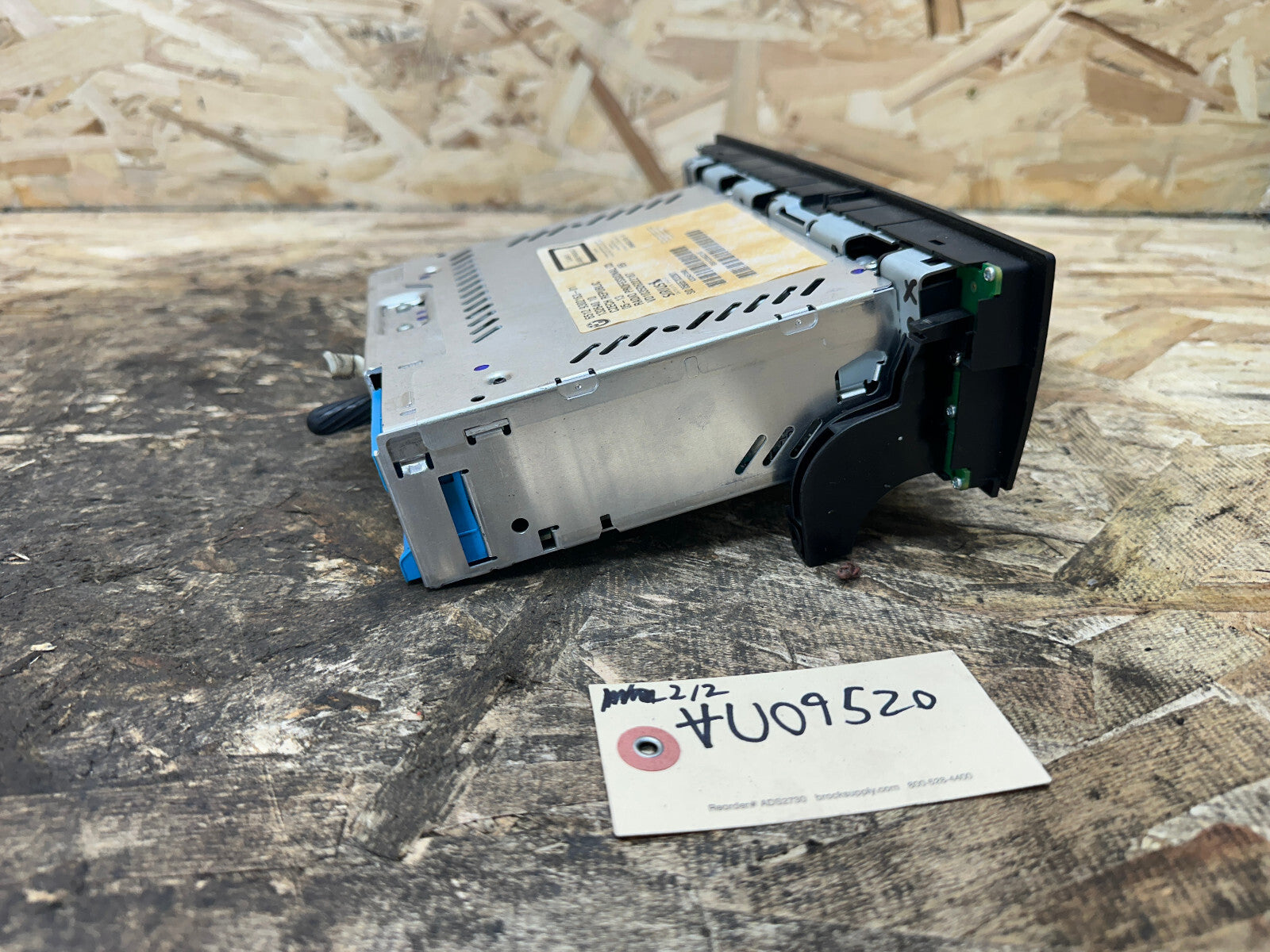 BMW E88 E82 E90 E84 1/3 SERIES X1 BUSINESS AM FM RADIO CD PLAYER OEM 9302163