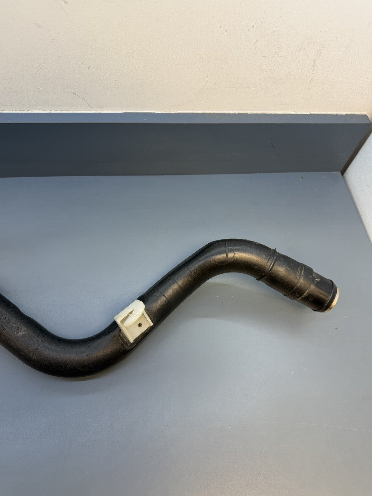 07-13 BMW 328i 335i M3 Coupe/Convertible Fuel Filler Neck 7188074 OEM