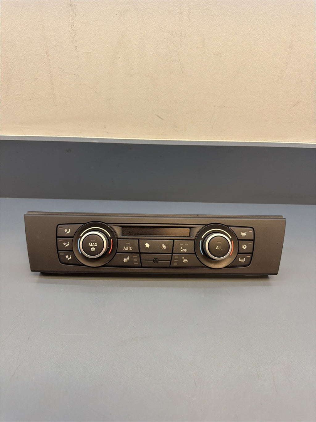 BMW E90 E92 328i 335i Air Conditioning AC A/C Climate Control Switch OEM 9221852