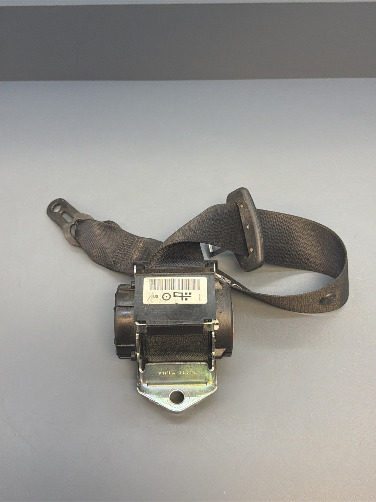 OEM Rear Right Or Left Seatbelt FOR 2012 2013 2014 2015 BMW X1 E84 608201000D