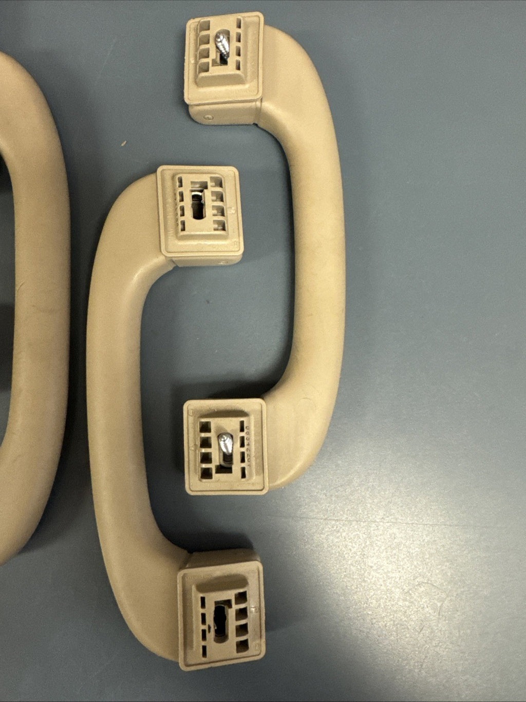 04-10 E60 BMW 5-Series 550i Set Of 4 Interior Upper Roof Grab Handles 9143516