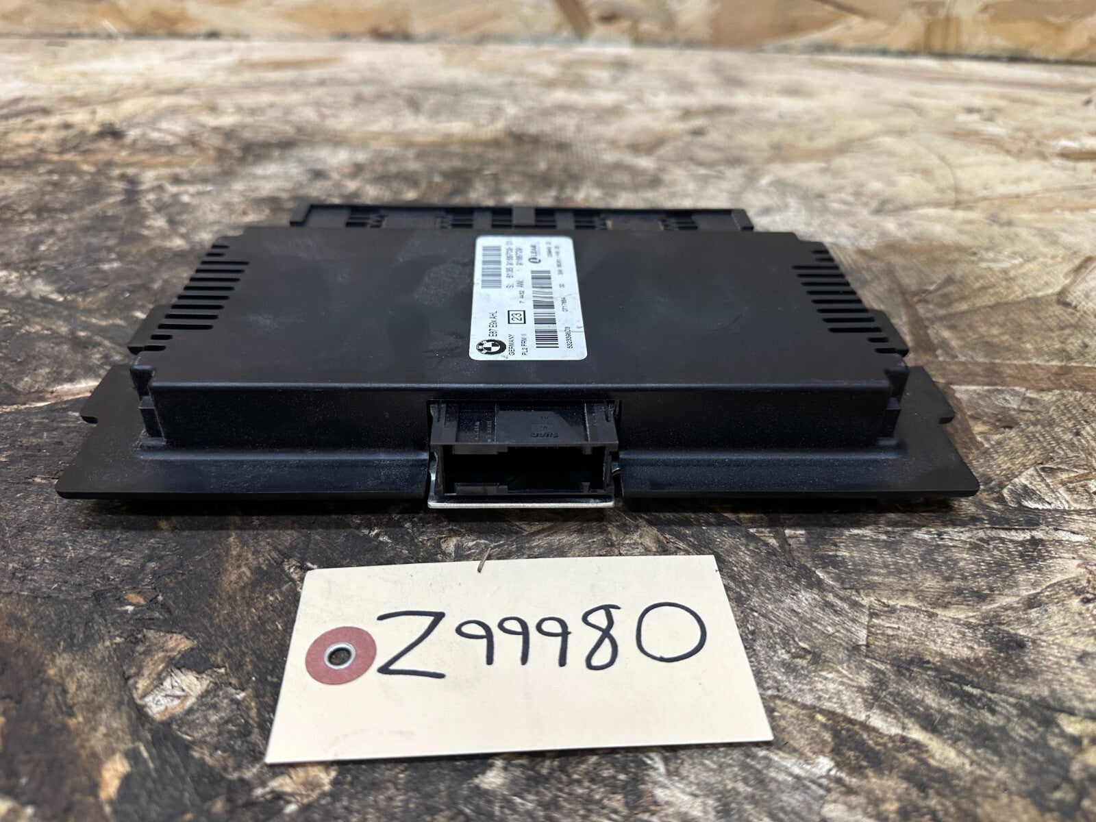 BMW 2006-2008 E90 PRE LCI FOOTWELL LIGHTING CONTROL MODULE OEM 9166709