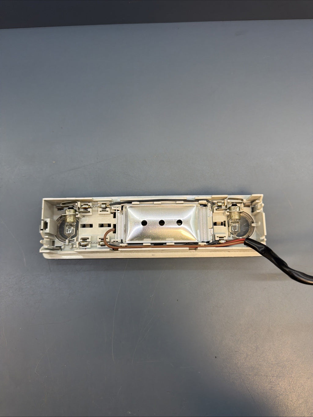 BMW E34 525I M5 530I 535I 540I INTERIOR READING LIGHT GREY OEM 1384811