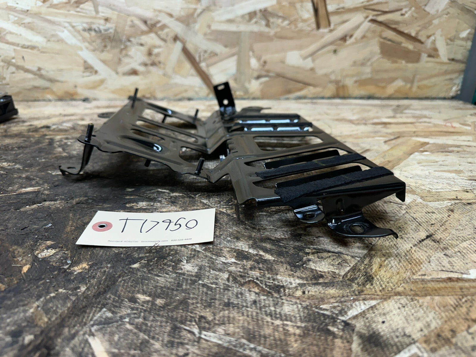 BMW X3 F25 AMPLIFER/BT/REAR CAMERA BRACKET HOLDER ONLY OEM 9188582