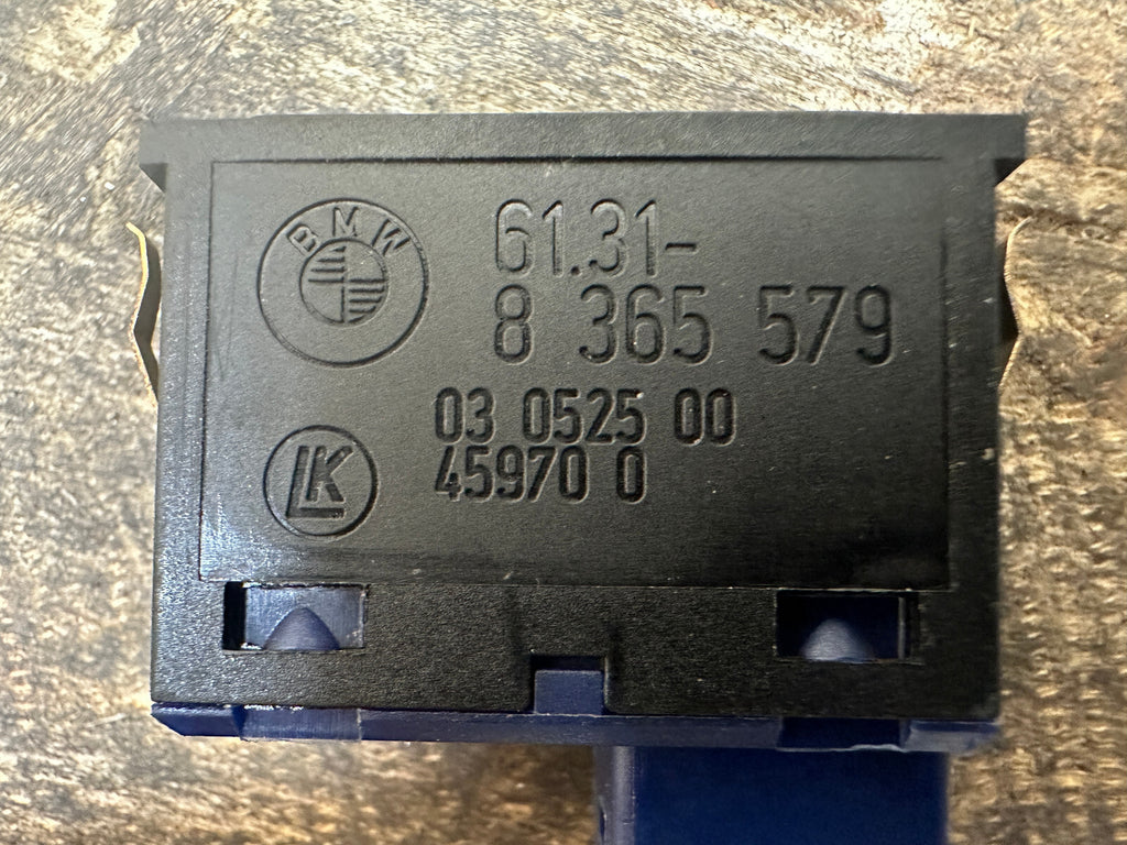 BMW 93-08 E46 E39 E38 E53 E85 3/5/7 SERIES X5 Z4 TRUNK UNLOCKING SWITCH 8365579