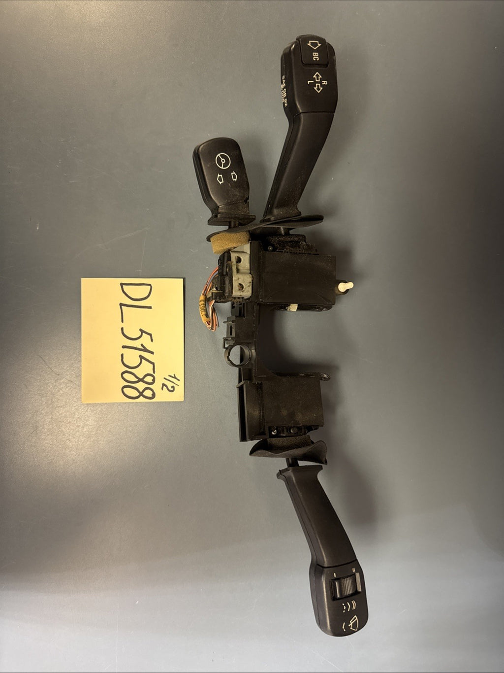 1997-2000 BMW 528I TURNSIGNAL WINDSHIELD WIPER CRUISE CONTROL SWITCH OEM 8352013