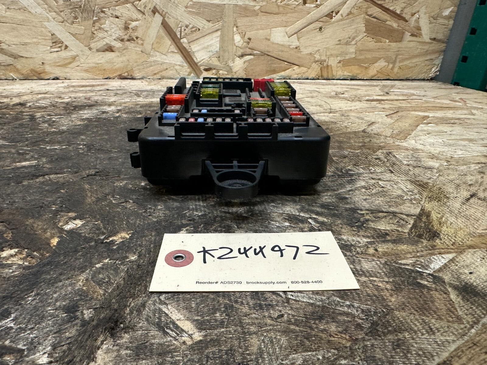 BMW 2012-2019 F30 F32 F34 F36 F80 F82 REAR FUSE RELAY BOX OEM 9337880