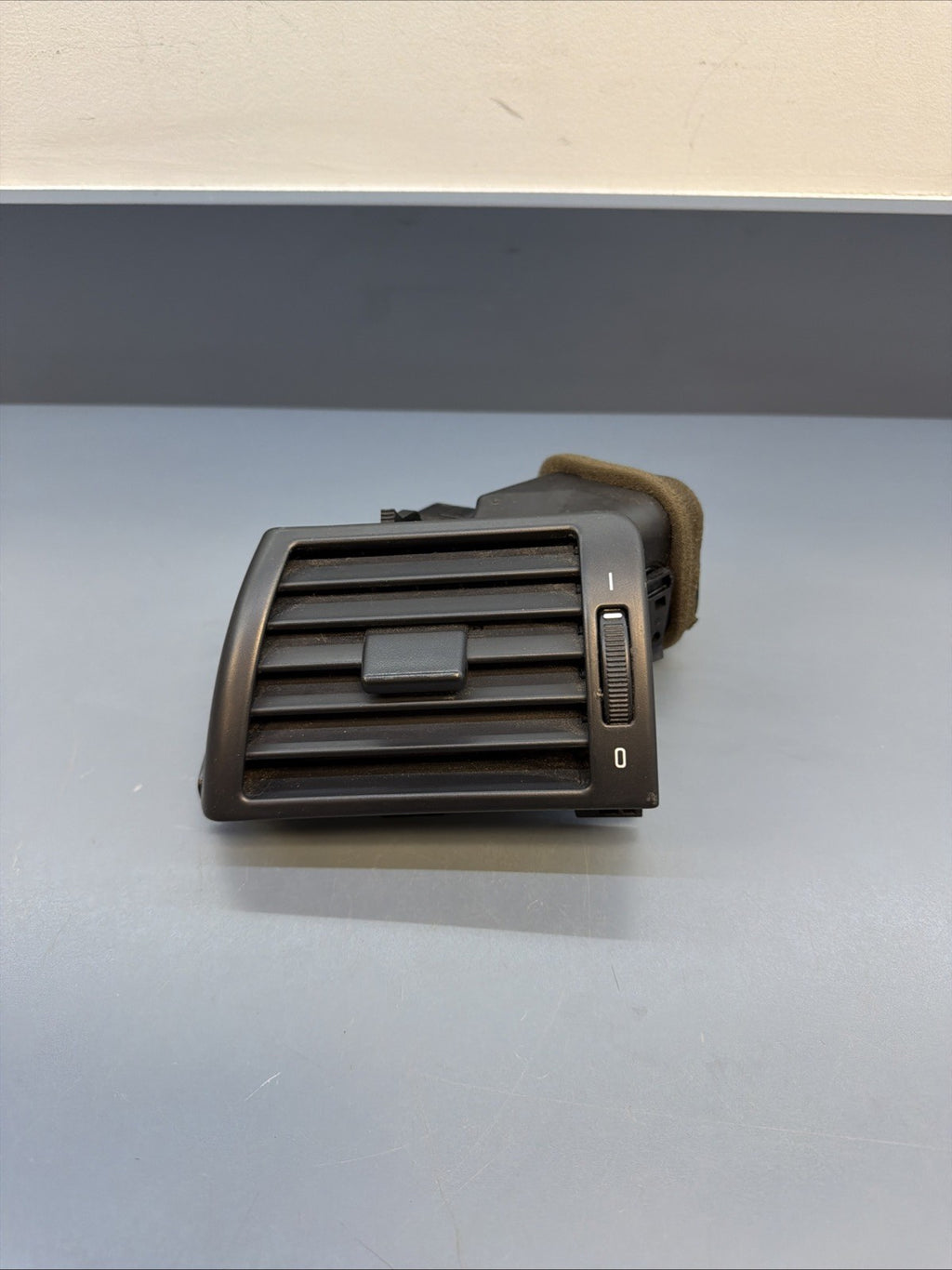99-06 BMW E46 3 Series Front Left Dashboard Air Vent Passenger 8361897