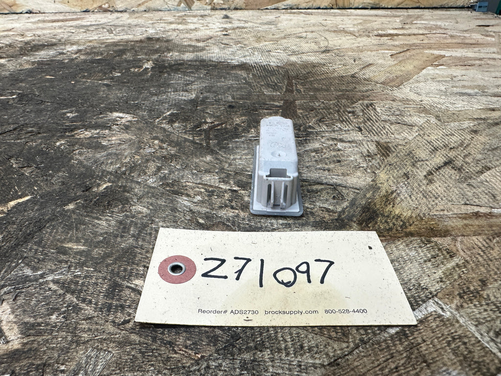 BMW 02-19 INTERIOR FOOTWELL DOOR COURTESY LIGHT LIGHT OEM 6972605
