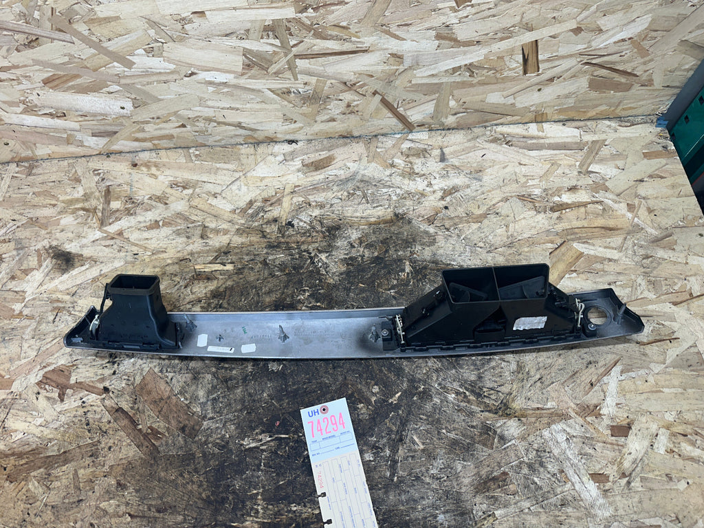 BMW 2004-2008 E90 3 SERIES RIGHT DASH VENT TRIM NUTWOOD OEM 7132851