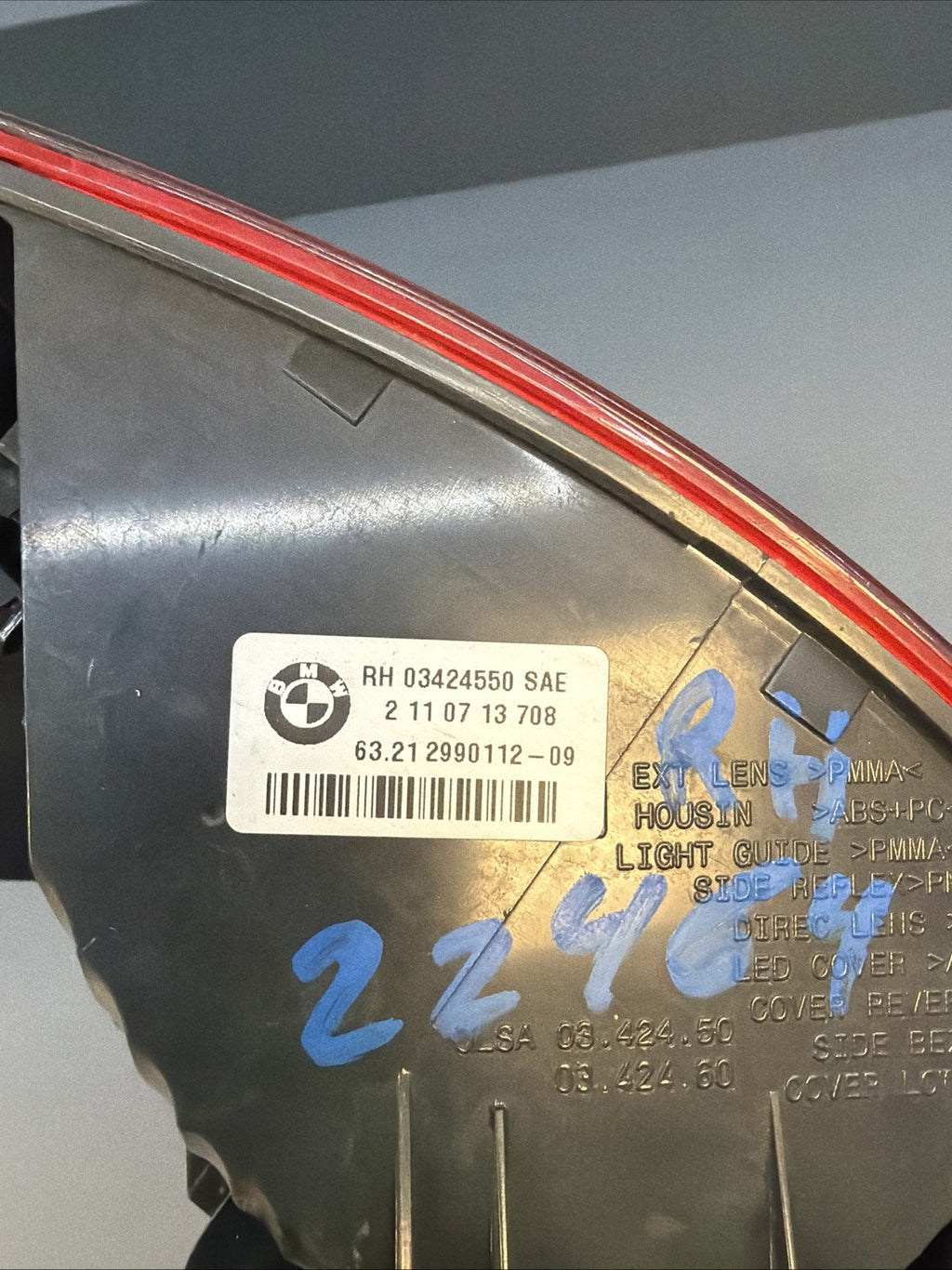 2013 2014 2015 BMW E84 X1 REAR RIGHT OUTER TAIL LIGHT ASSEMBLY OEM 2990112