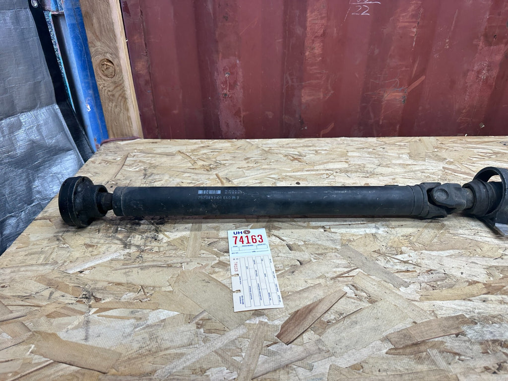 OEM BMW REAR DRIVESHAFT FITS AUTOMATIC 04-10 E60 E61 525 528 530 535 7573493