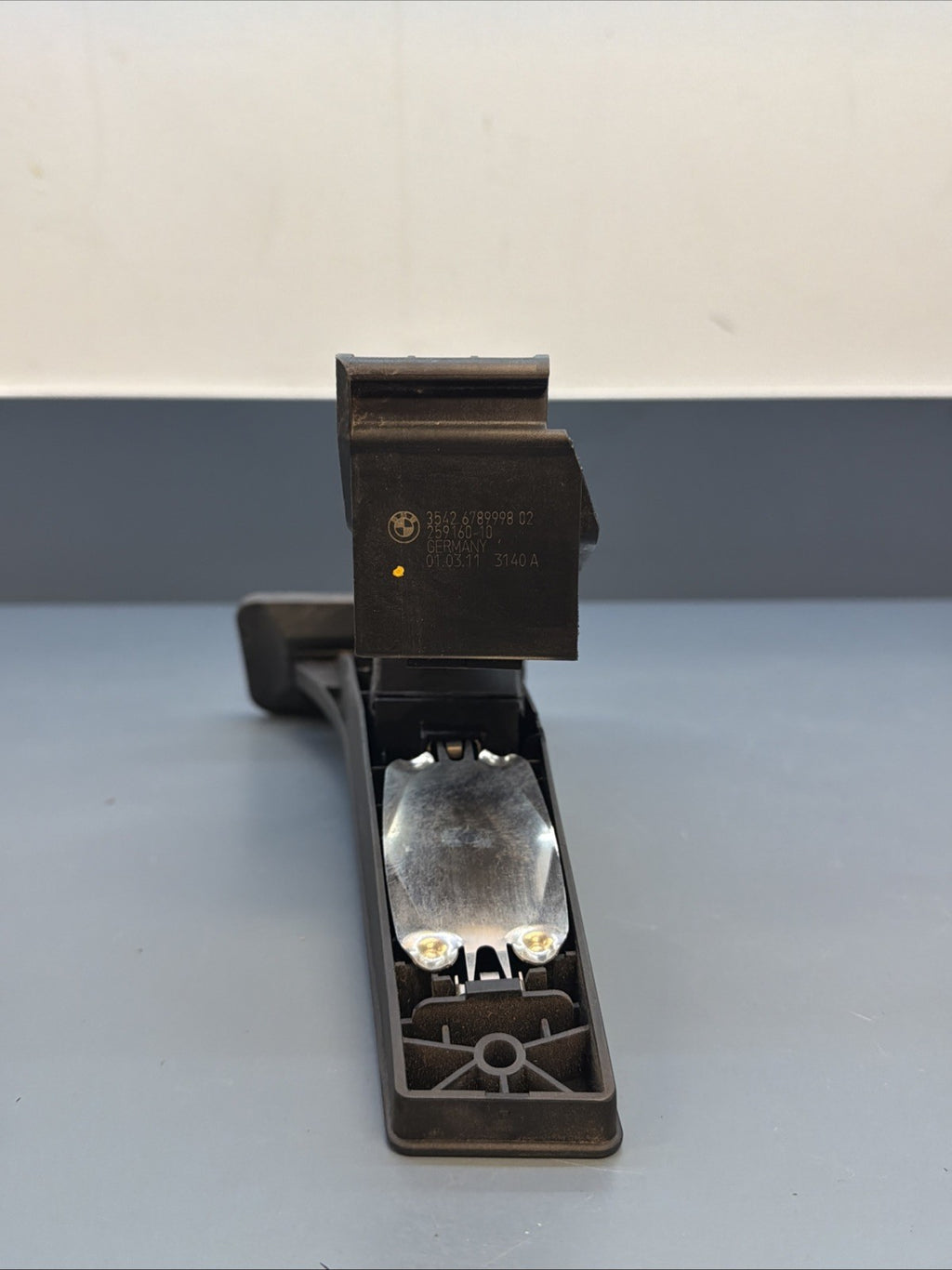 2007 - 2013 BMW X5 E70 xDrive50i Gas Accelerator Throttle Pedal Pad 6789998 OEM