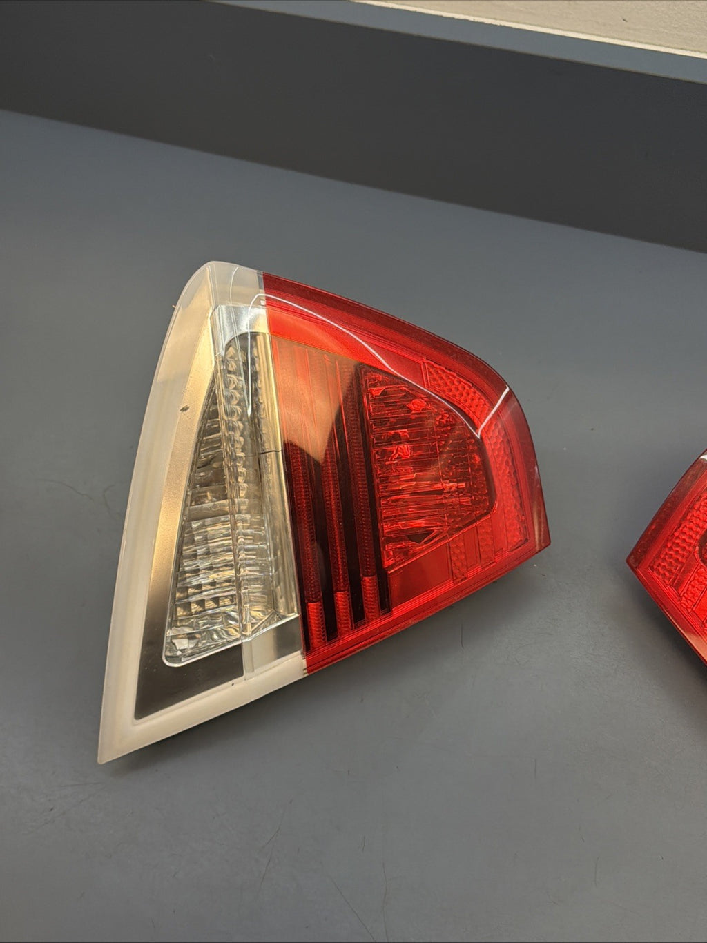 BMW PRE LCI E90 Genuine Right Left Inner Trunk Tail Lights 6937459 6937460