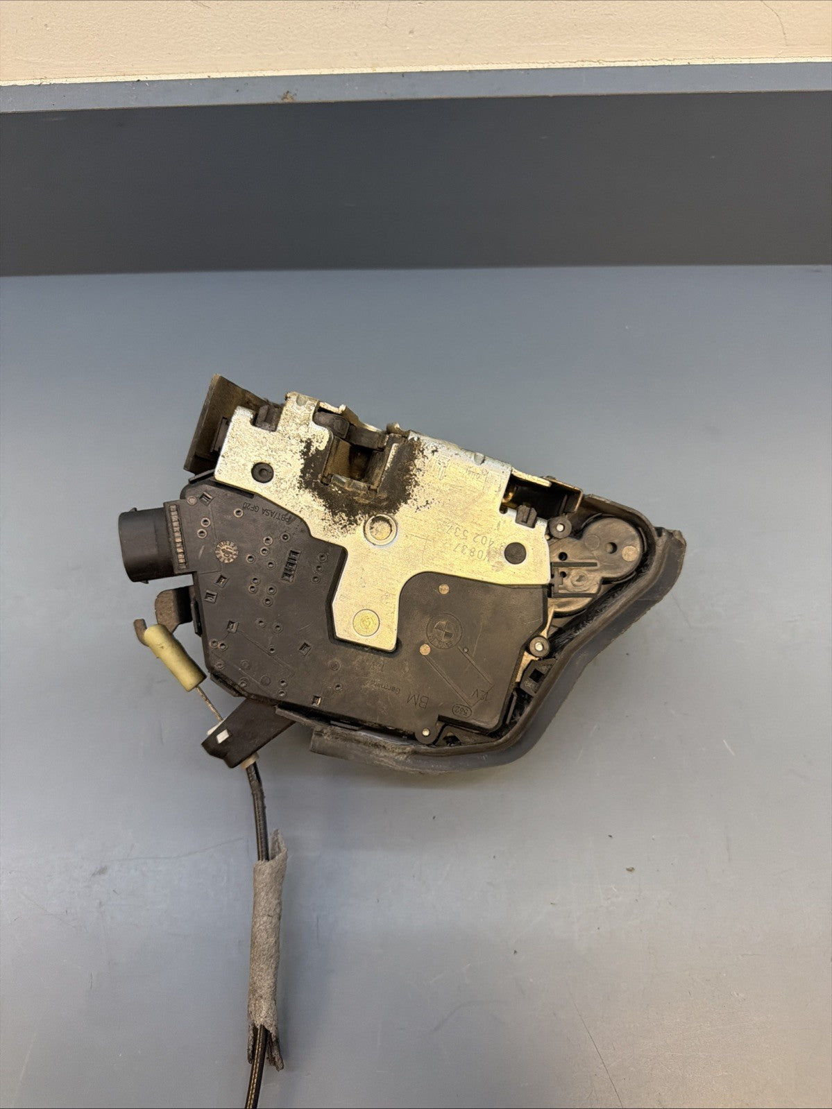 BMW E53 X5 00-06 OEM LEFT DRIVER FRONT DOOR LOCK ACTUATOR 8402537