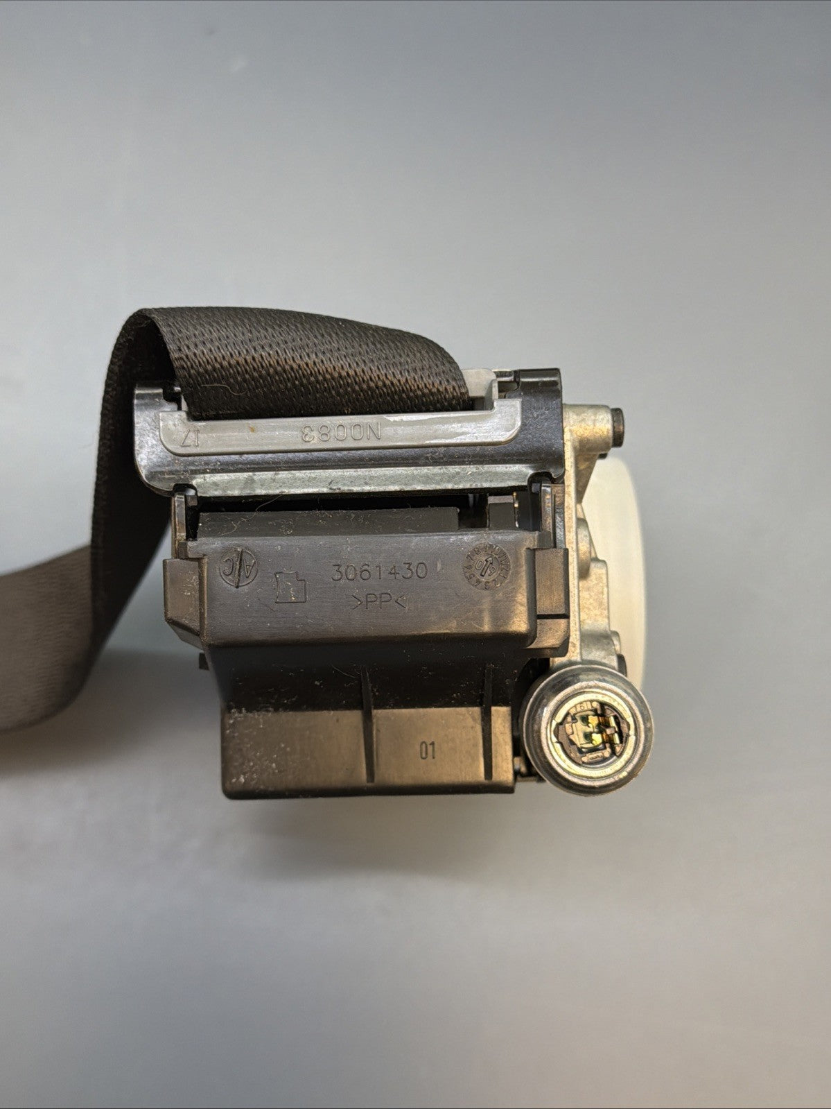 2007-2014 BMW X5 X6 X5M X6M (E70 E71) RIGHT FRONT SEATBELT RETRACTOR 2717196808